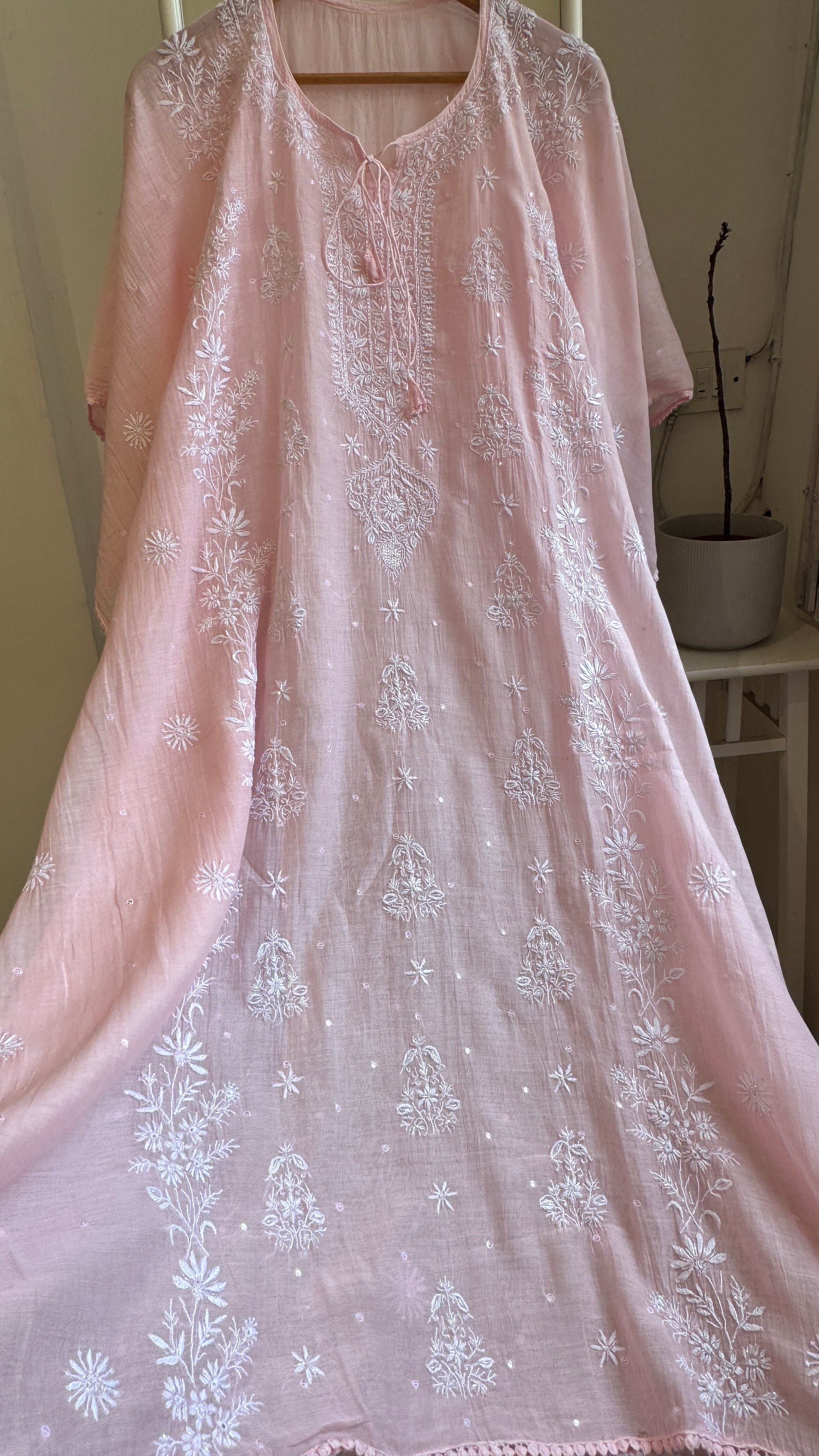 Mul Chanderi Chikankari Kaftan - Pink