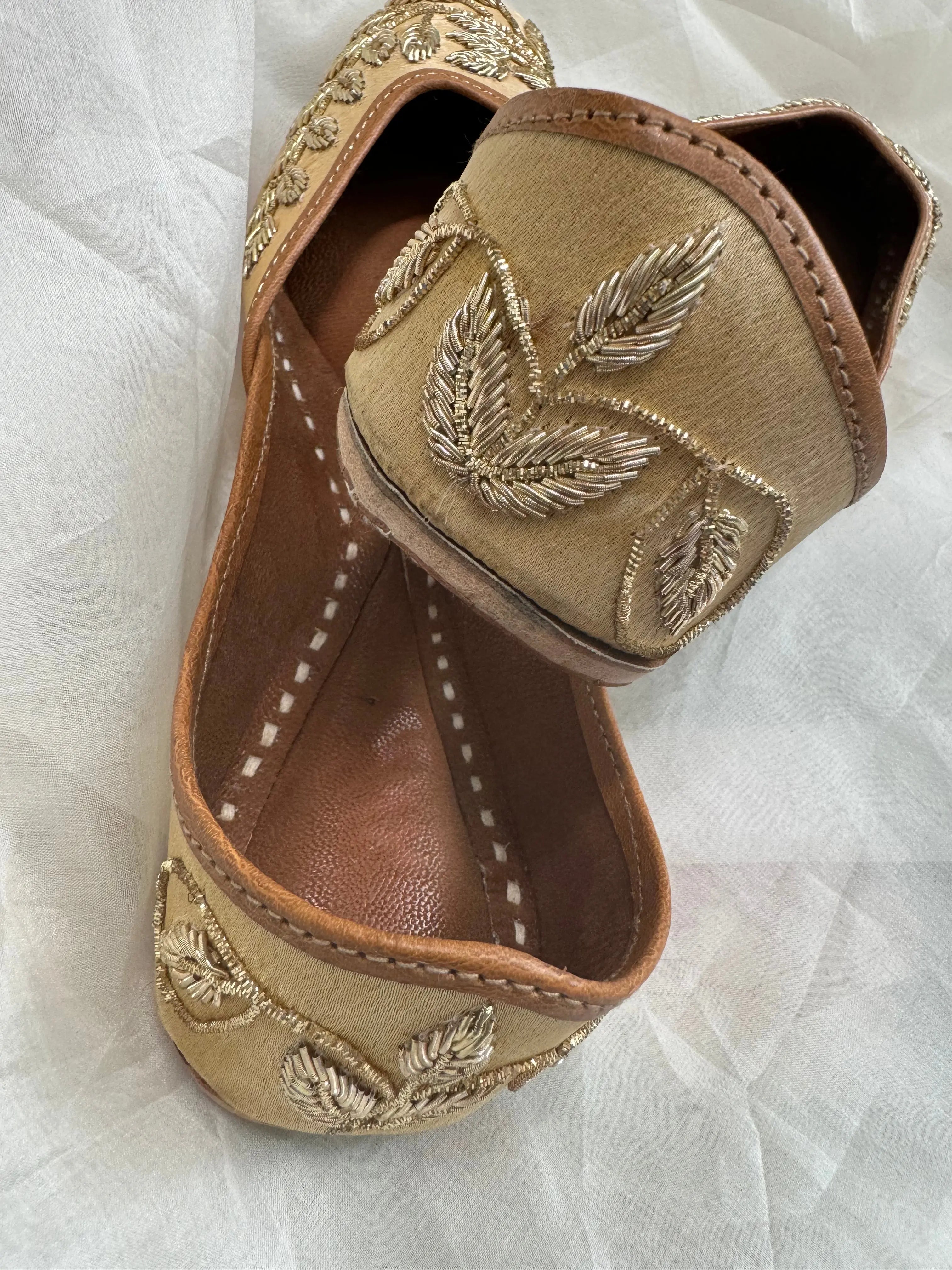 Embellished Hand crafted Mojaris - Gold ARIAA CHIKANKARI