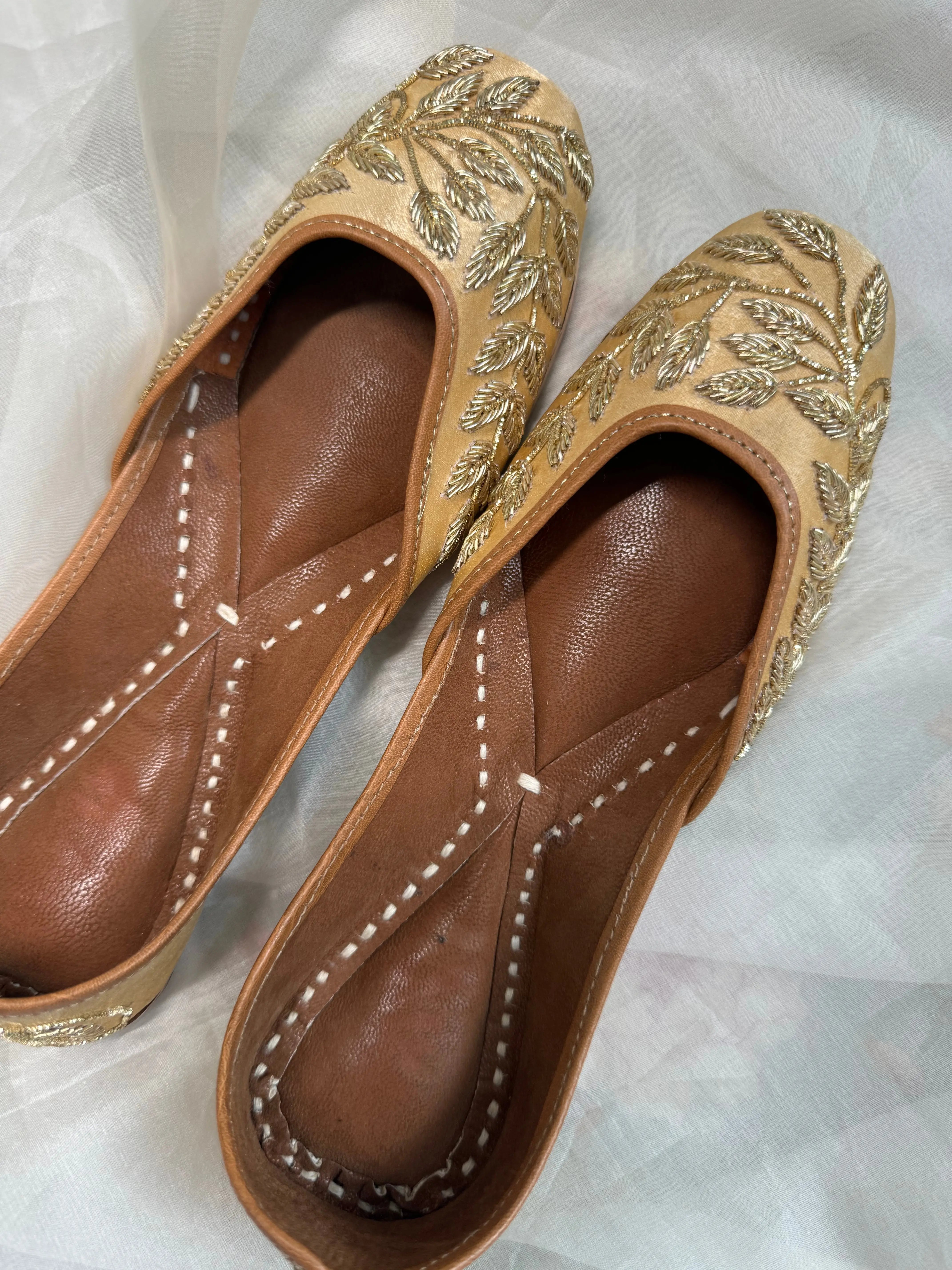 Embellished Hand crafted Mojaris - Gold ARIAA CHIKANKARI
