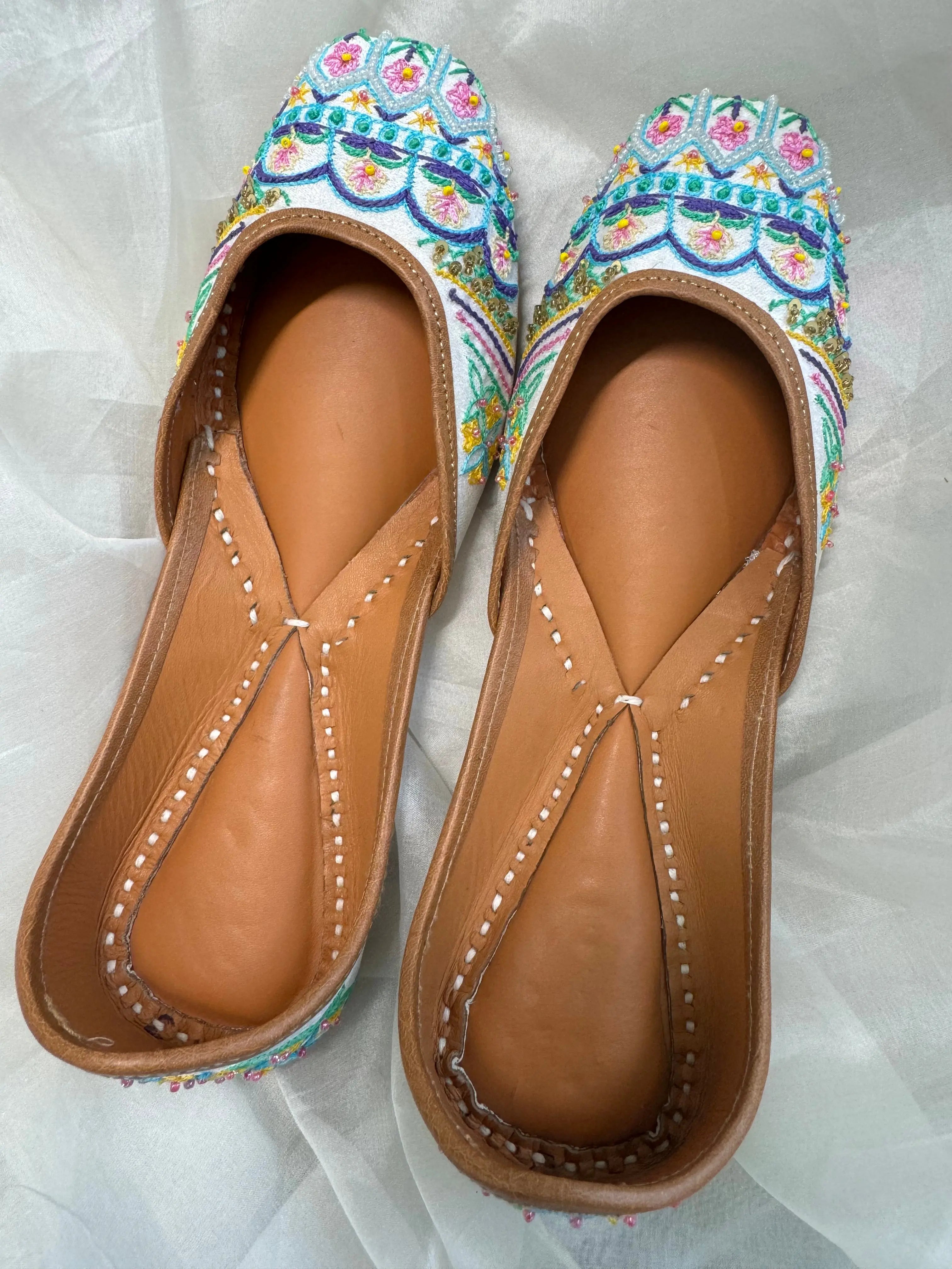 Embellished Hand crafted Mojaris - White ARIAA CHIKANKARI