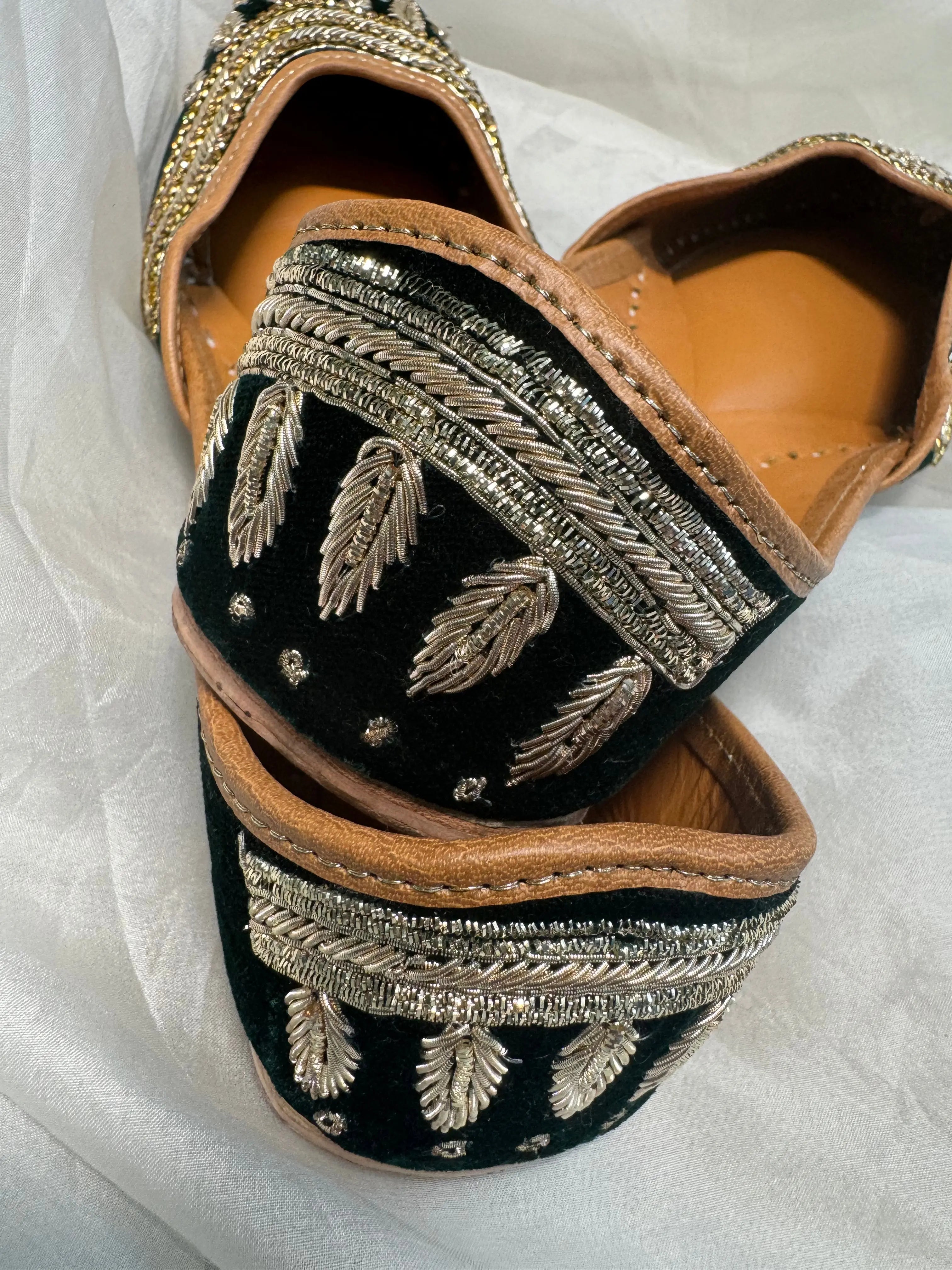 Embellished Hand crafted Mojaris - Green ARIAA CHIKANKARI