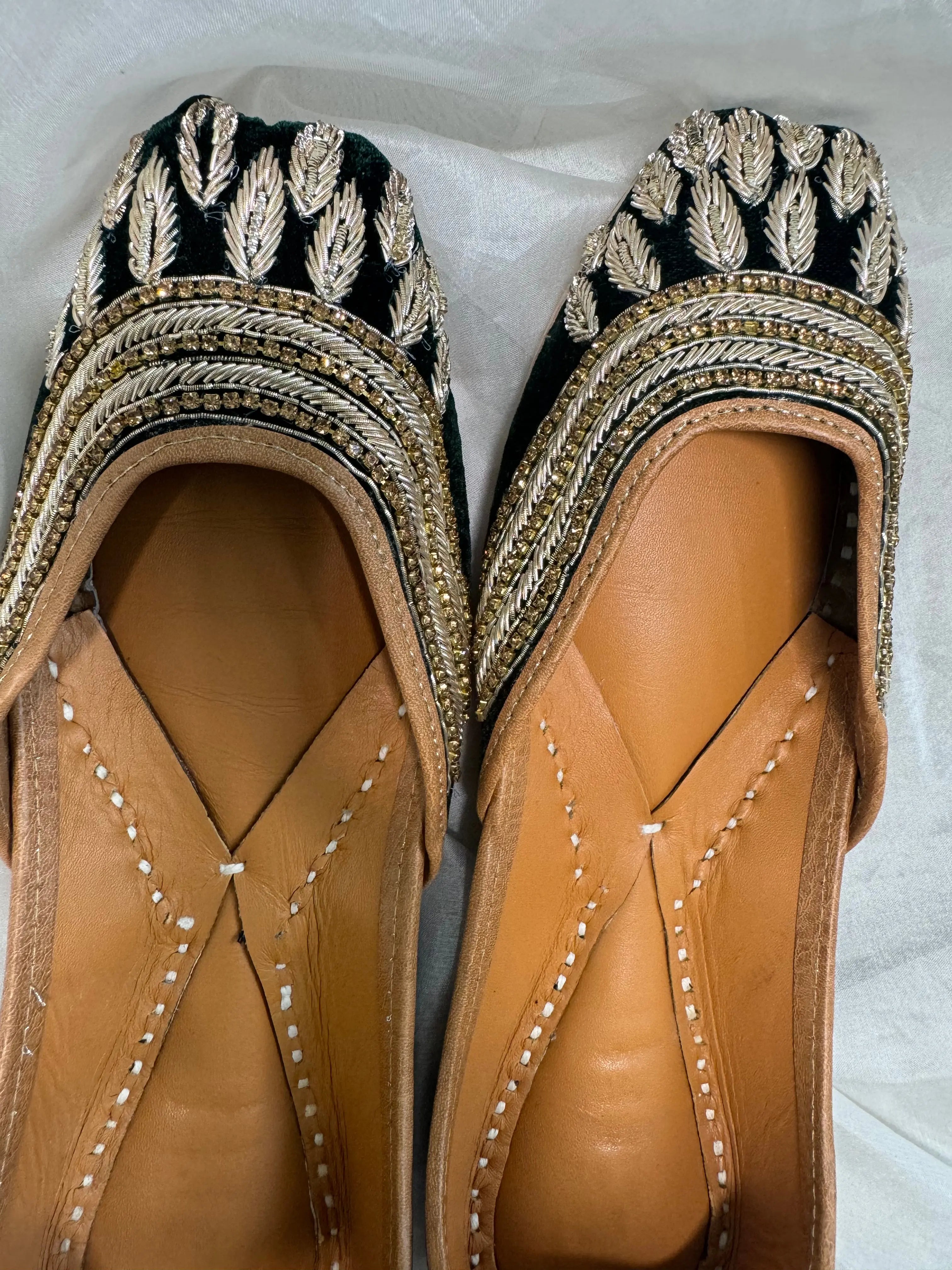 Embellished Hand crafted Mojaris - Green ARIAA CHIKANKARI