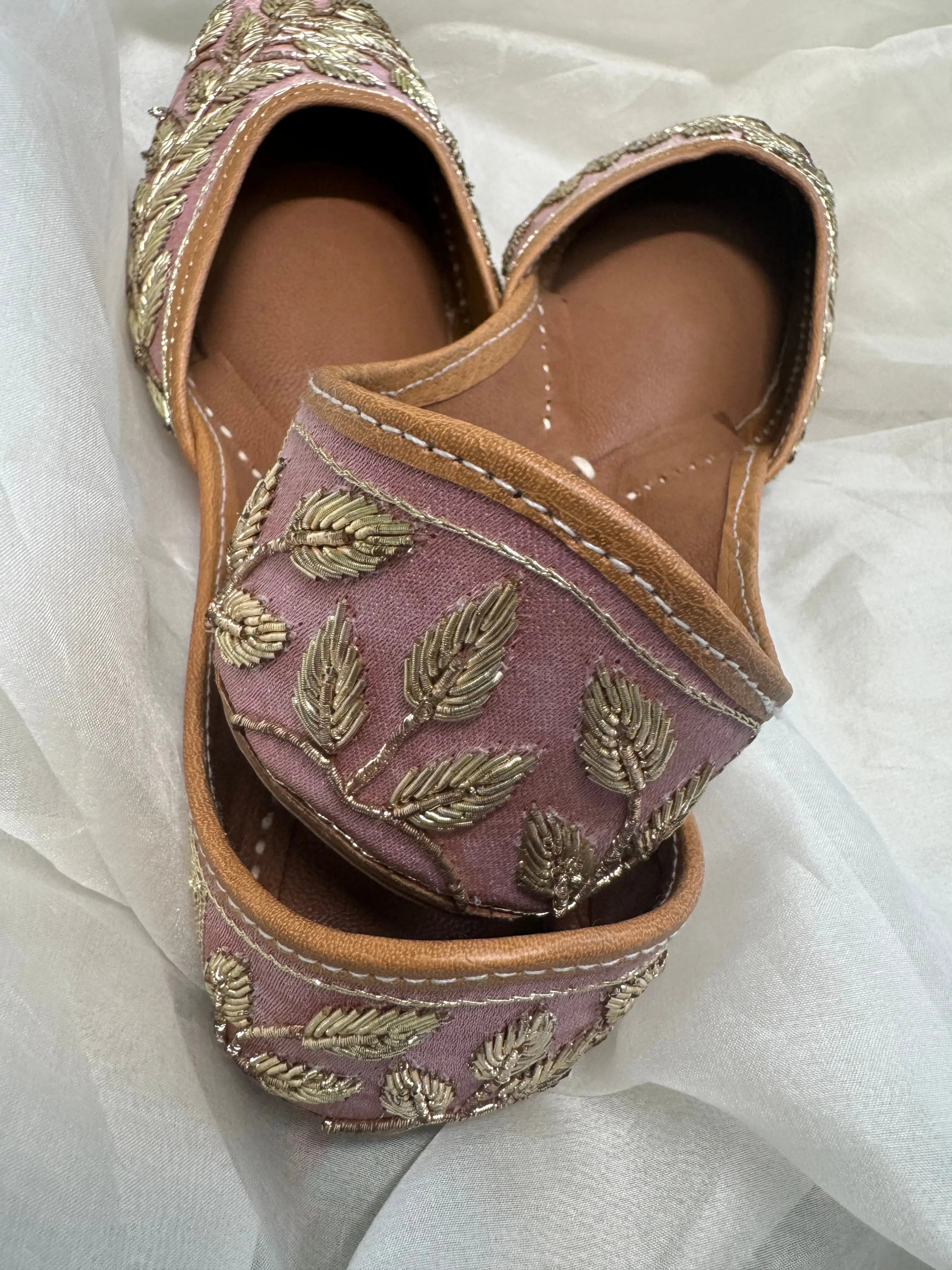 Embellished Hand crafted Mojaris - Pink ARIAA CHIKANKARI