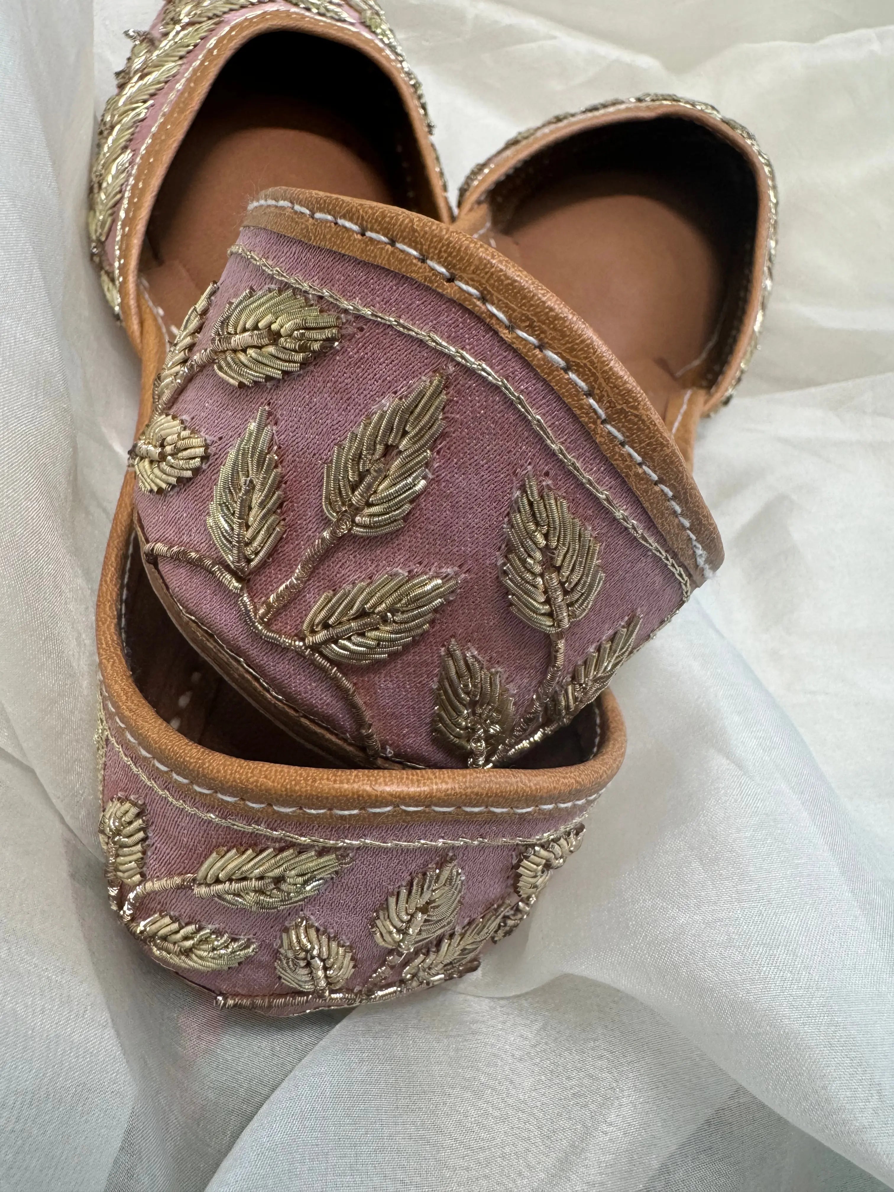 Embellished Hand crafted Mojaris - Pink ARIAA CHIKANKARI