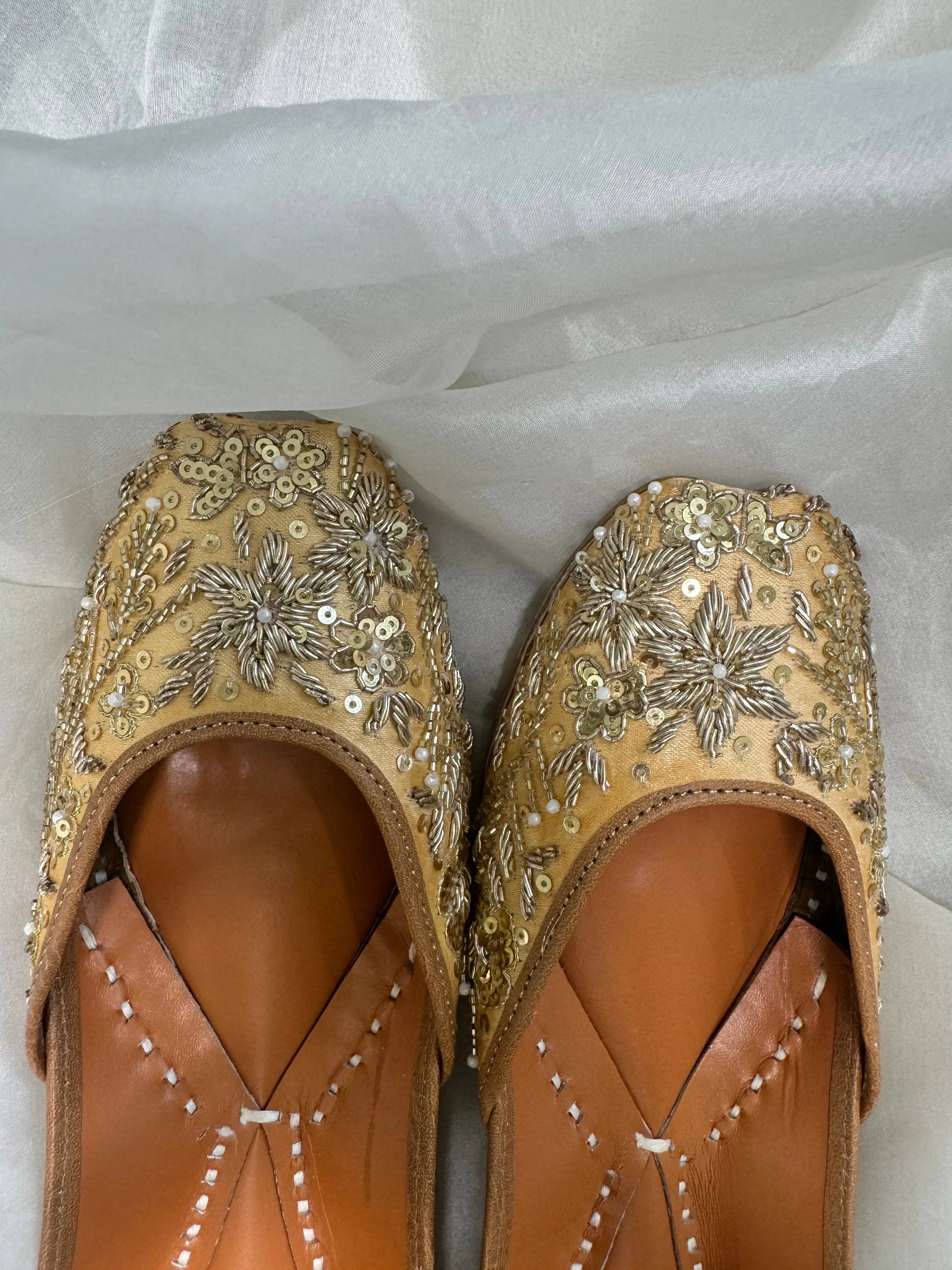 Embellished Hand crafted Mojaris - Gold ARIAA CHIKANKARI