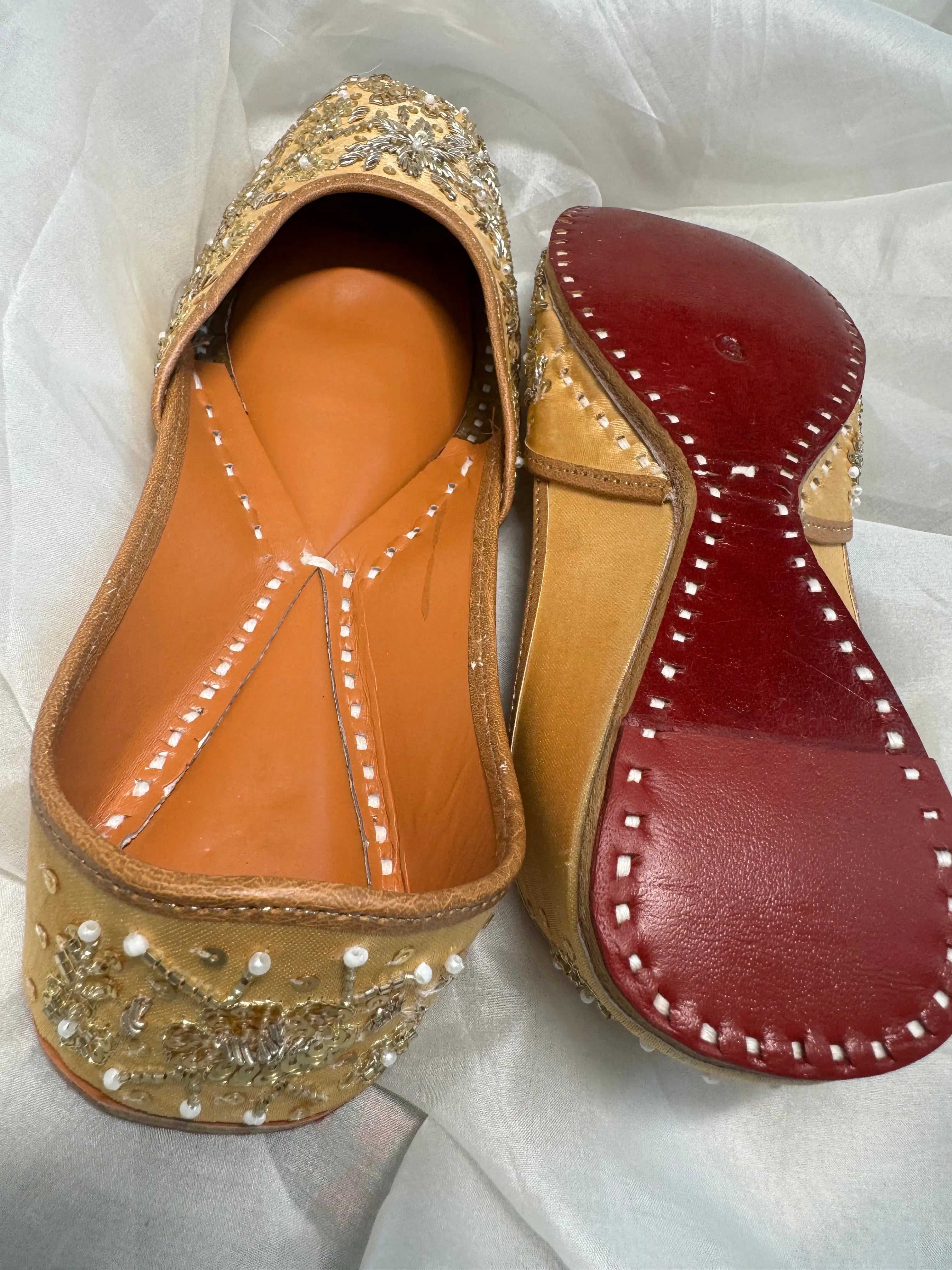 Embellished Hand crafted Mojaris - Gold ARIAA CHIKANKARI
