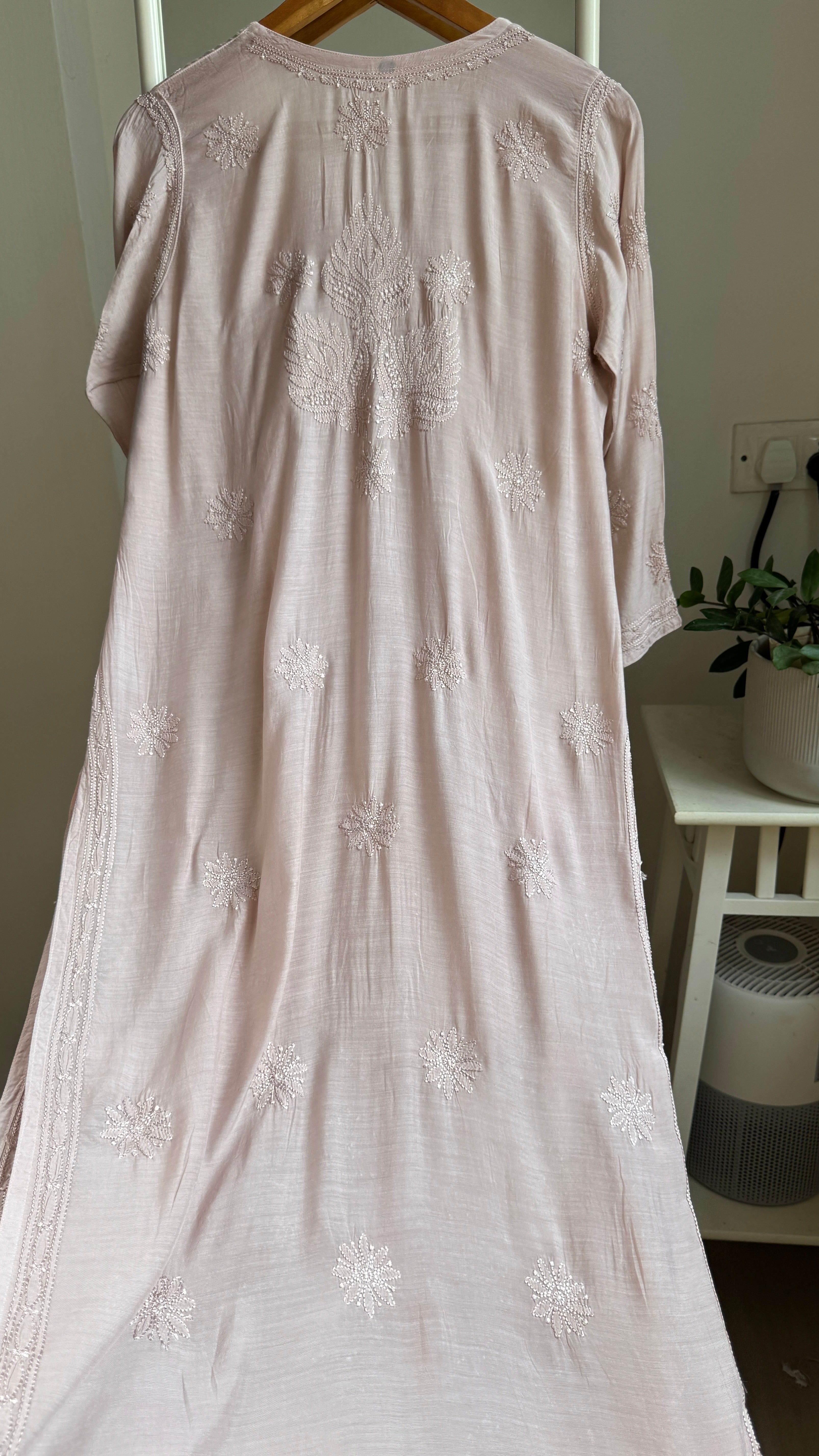 Muslin Chikankari Kurti - Pale Pink - BERRY Collection