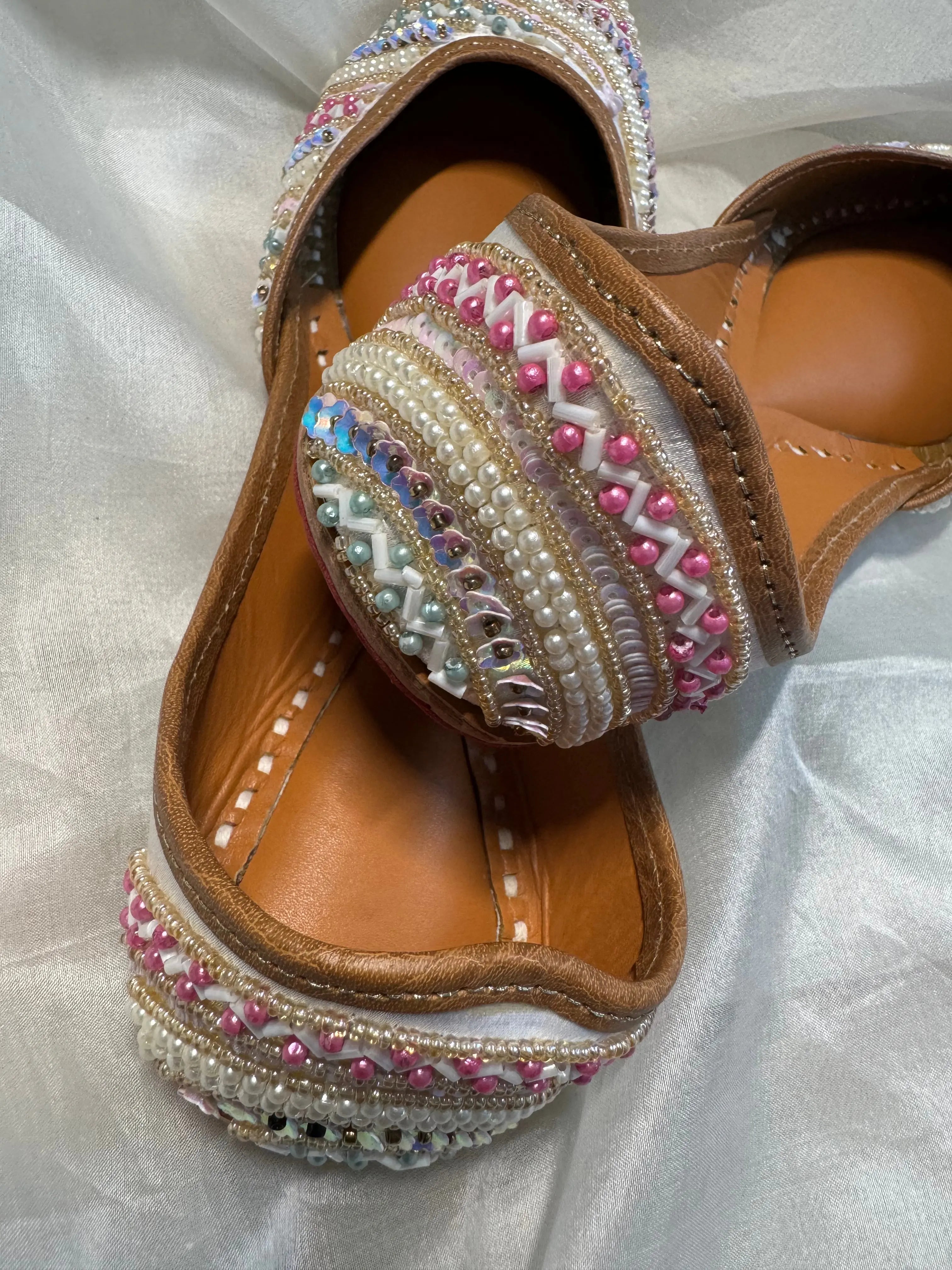 Embellished Hand crafted Mojaris - White ARIAA CHIKANKARI