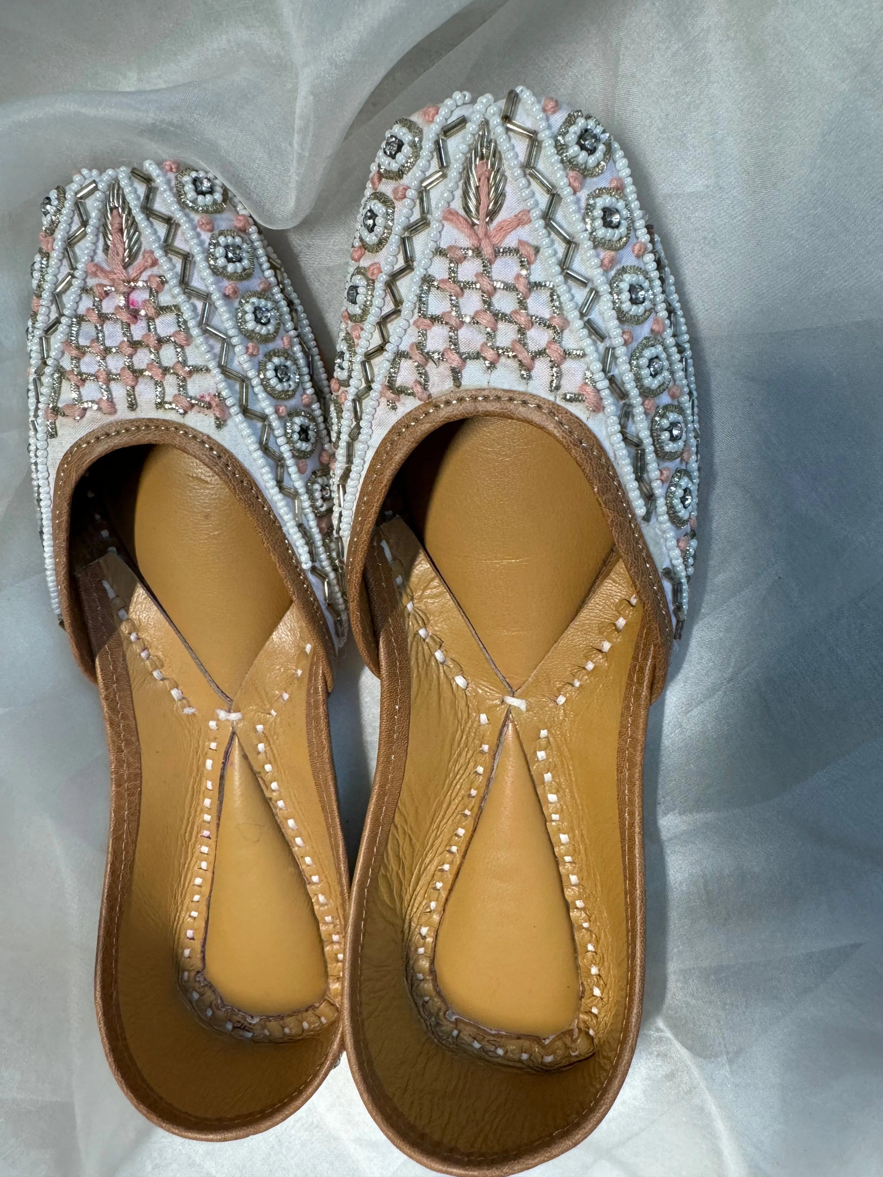 Embellished Hand crafted Mojaris - White (Copy) ARIAA CHIKANKARI