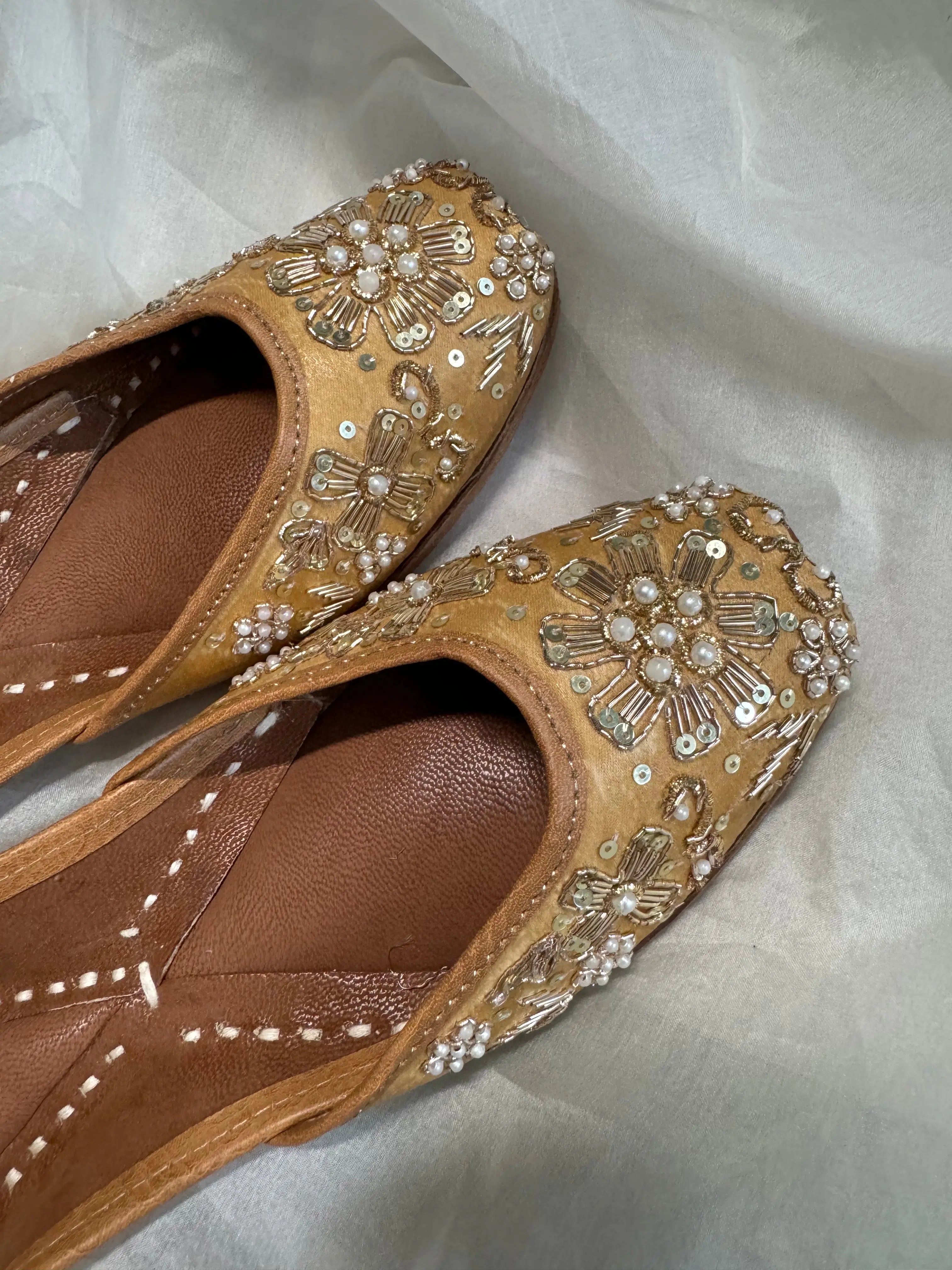 Embellished Hand crafted Mojaris - Gold ARIAA CHIKANKARI