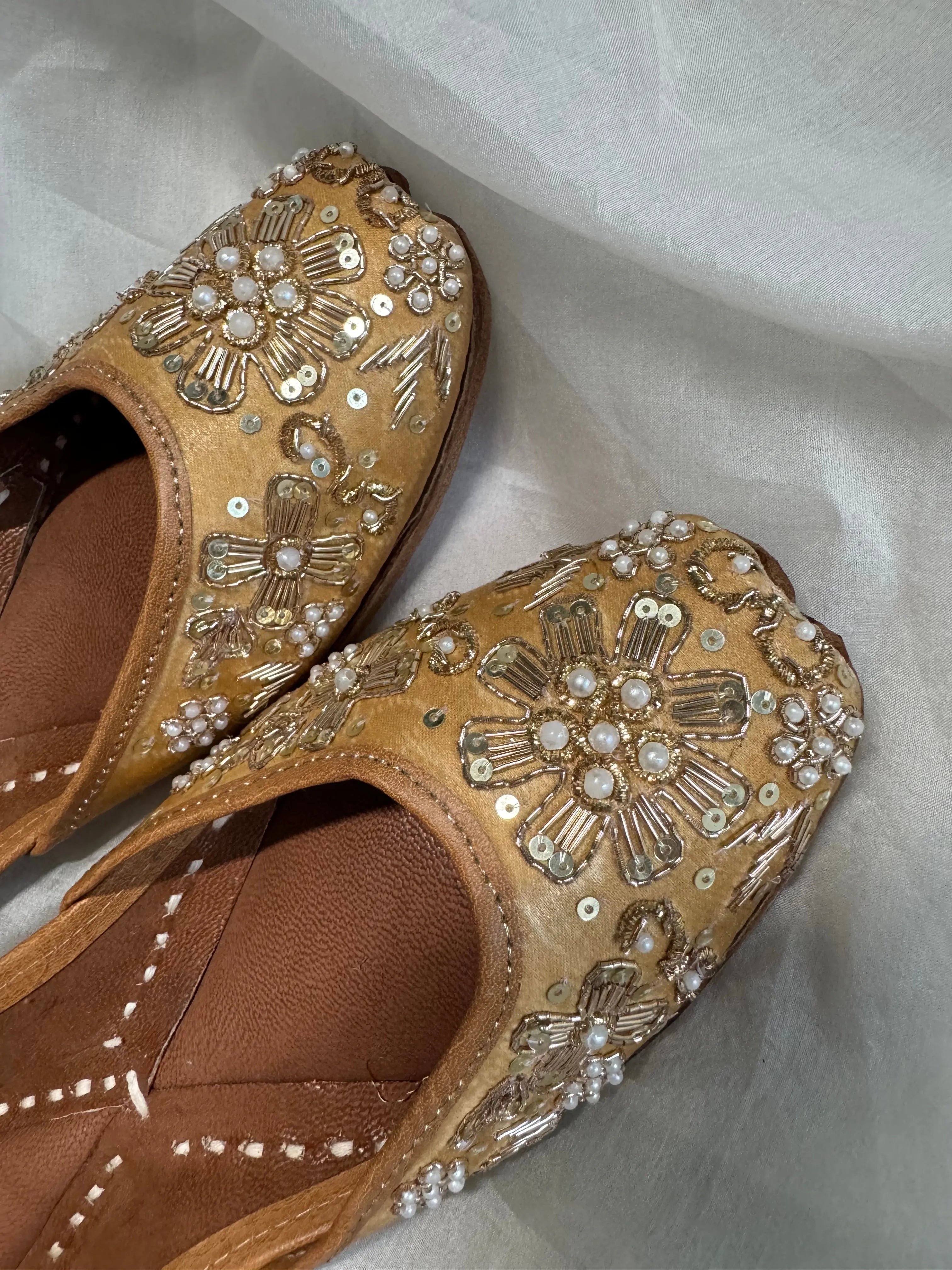 Embellished Hand crafted Mojaris - Gold ARIAA CHIKANKARI