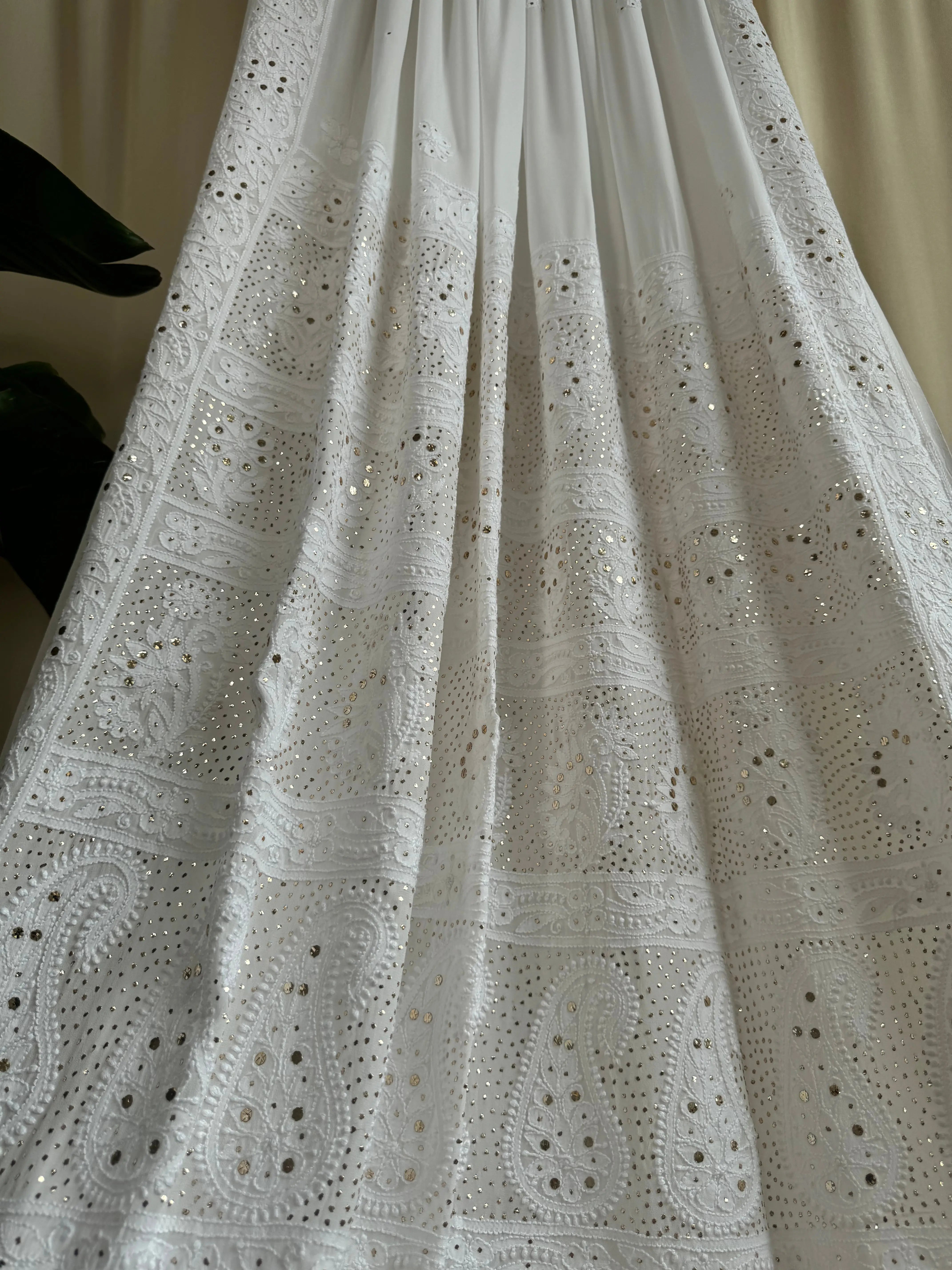 Viscose White Chikankari saree with Mukaish Work ARIAA CHIKANKARI