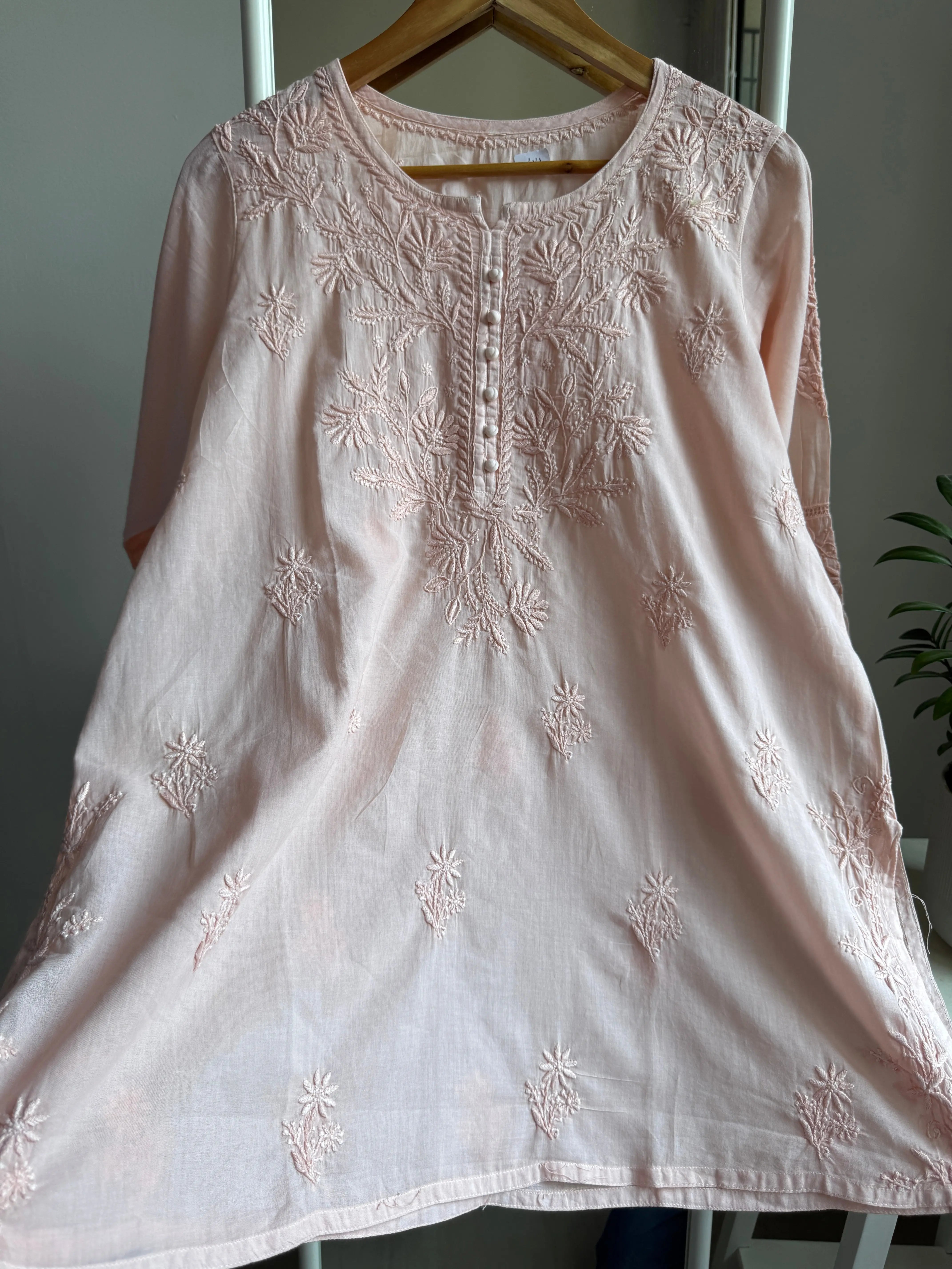 Mul Cotton Chikankari Full sleeves short Top - Pale pink ARIAA CHIKANKARI