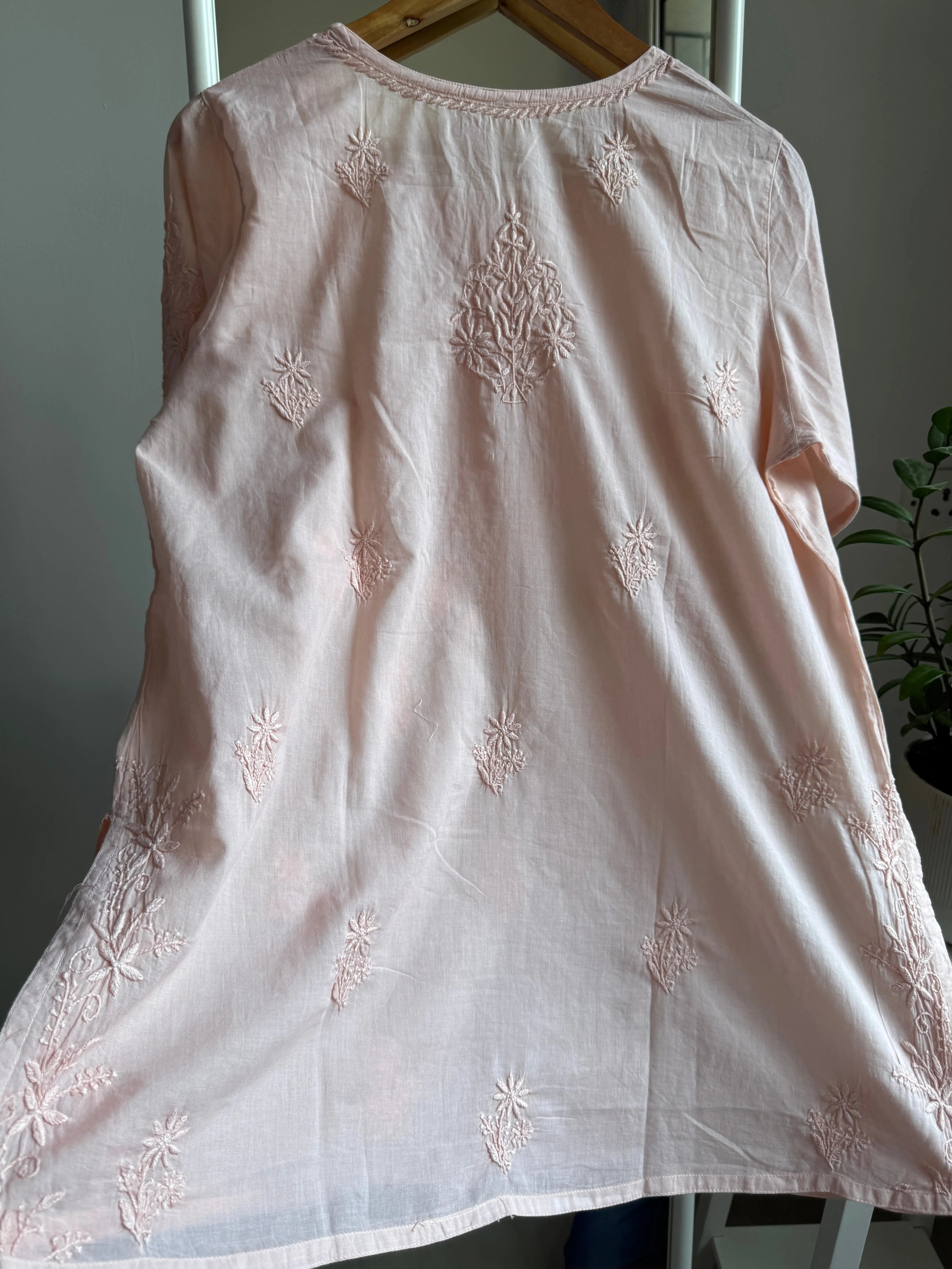Mul Cotton Chikankari Full sleeves short Top - Pale pink ARIAA CHIKANKARI