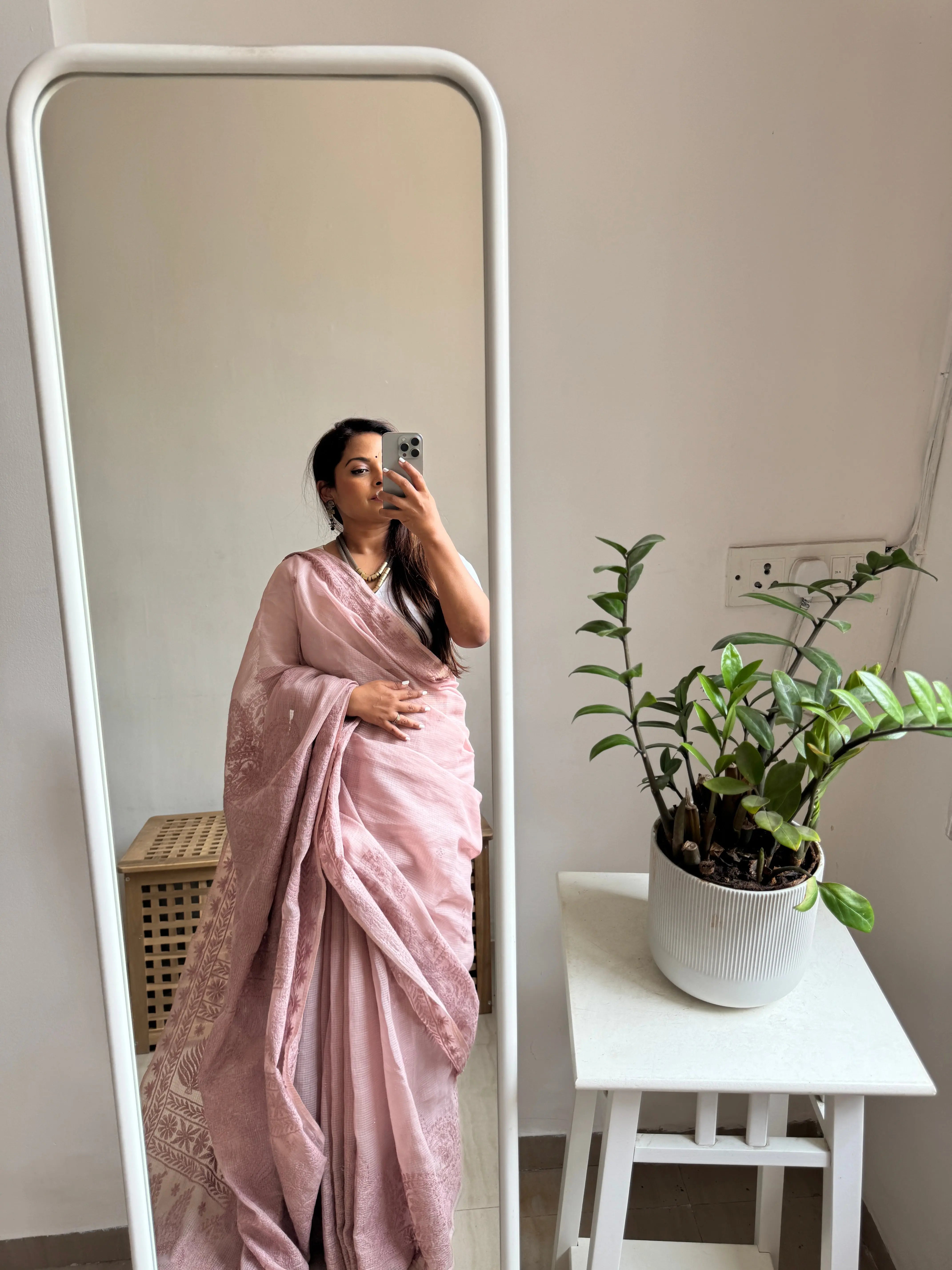 Kota Chikankari saree in Mauve pink ARIAA CHIKANKARI