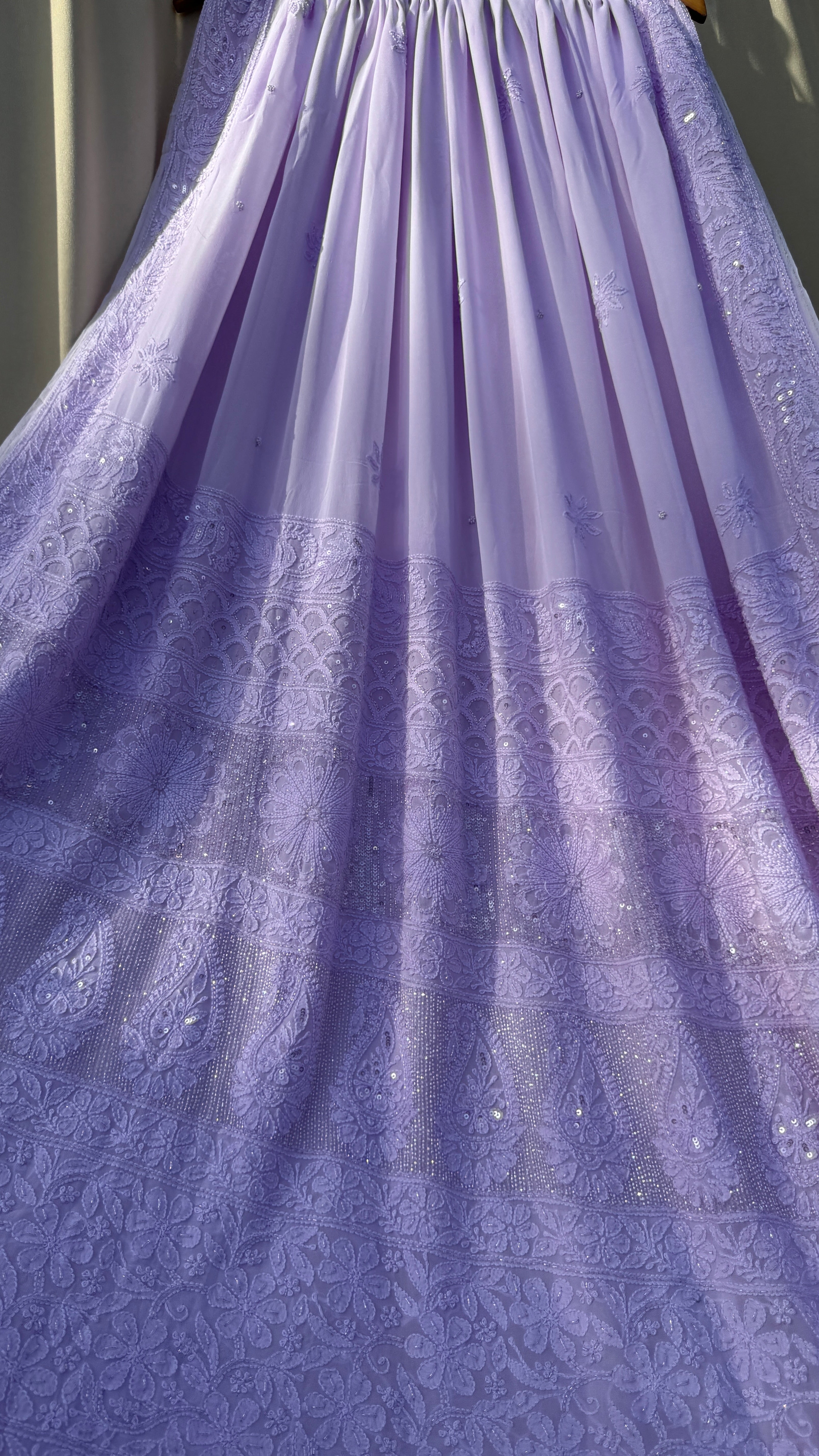 Viscose Lavender Chikankari saree with Pearl embellishments