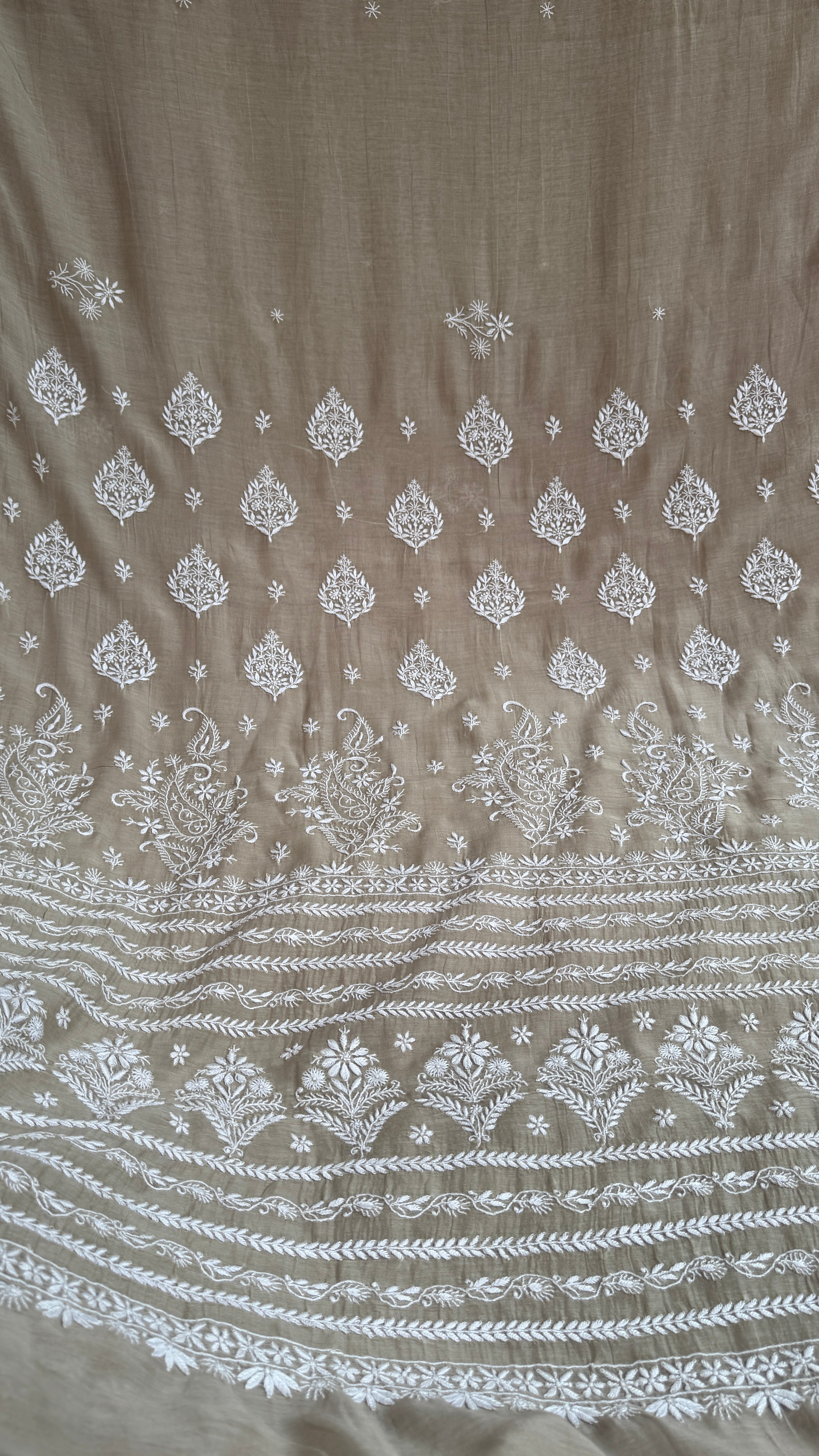 Pure Mul Chanderi Chikankari saree in Pastel Grey Beige