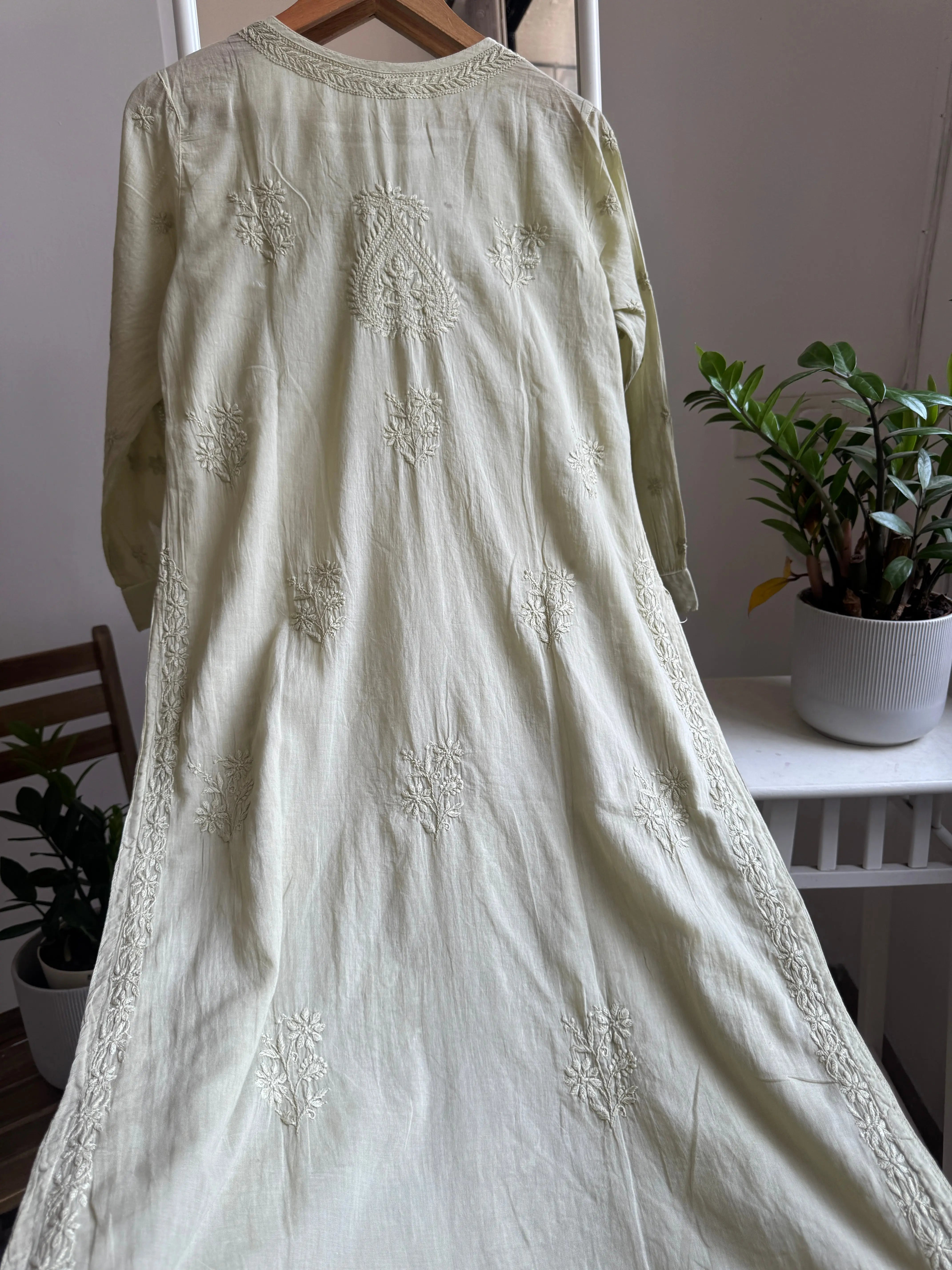 Mul Cotton Sheen Green Chikankari Kurti - Saaz Collection ARIAA CHIKANKARI