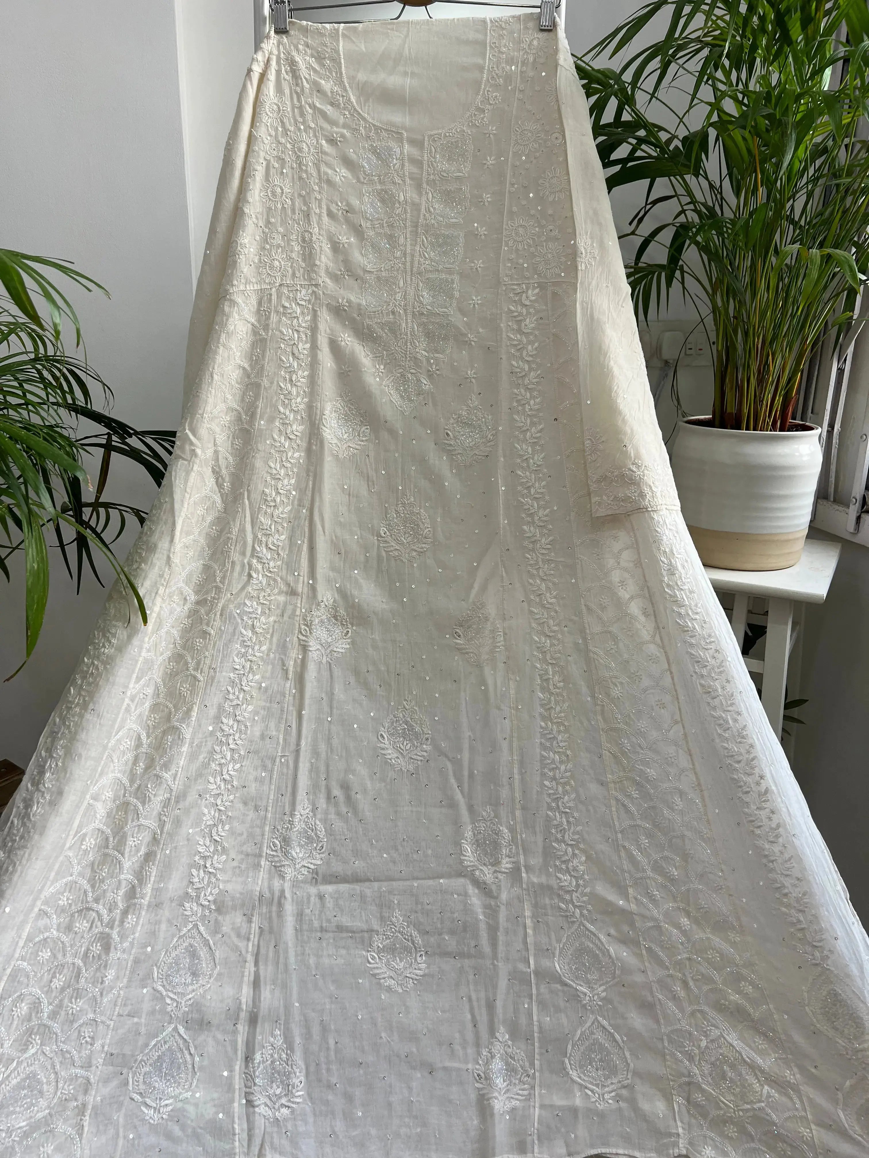 Mul Chanderi Anarkali - White ARIAA CHIKANKARI