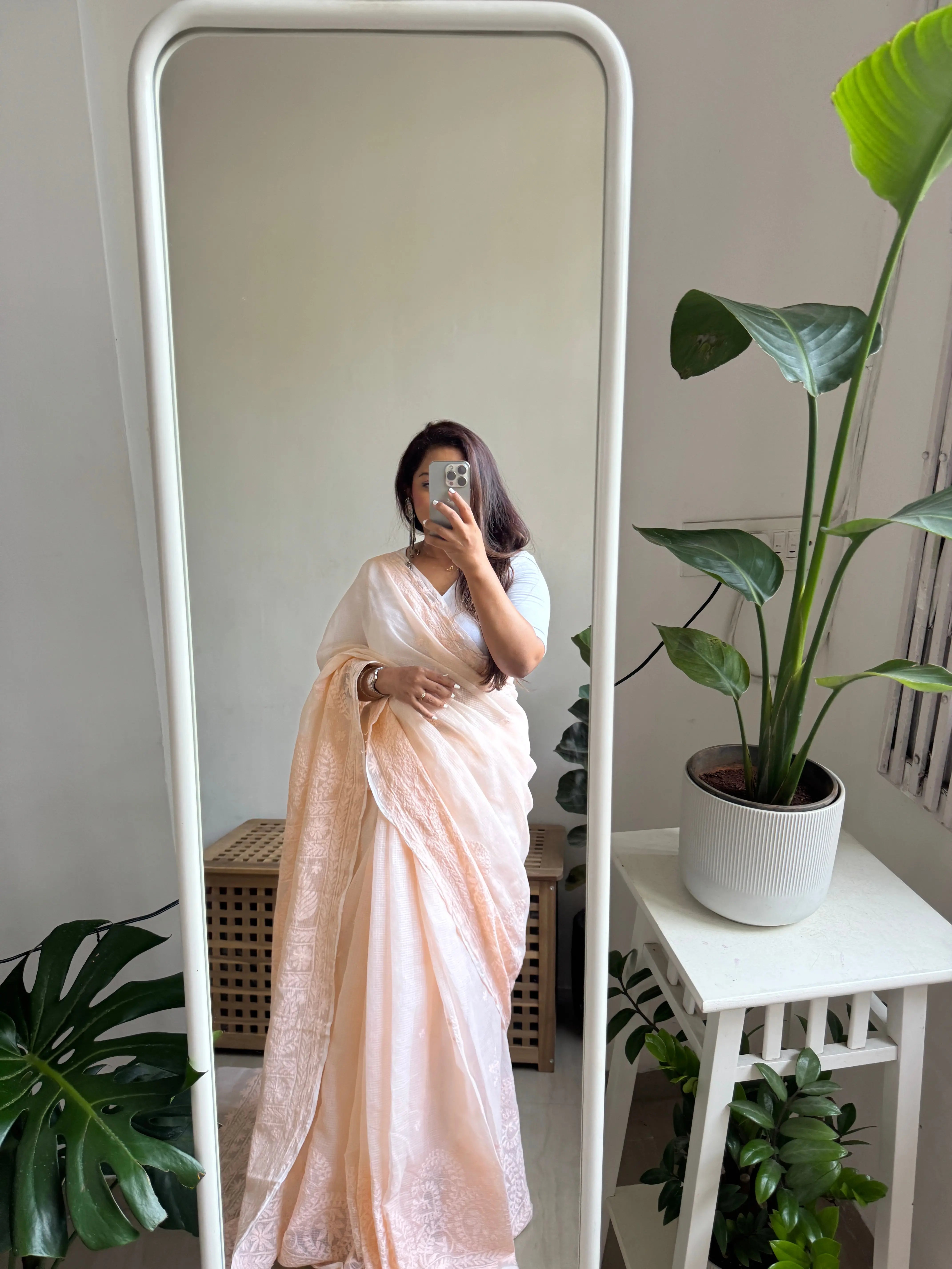 Kota Chikankari saree in Cream ARIAA CHIKANKARI