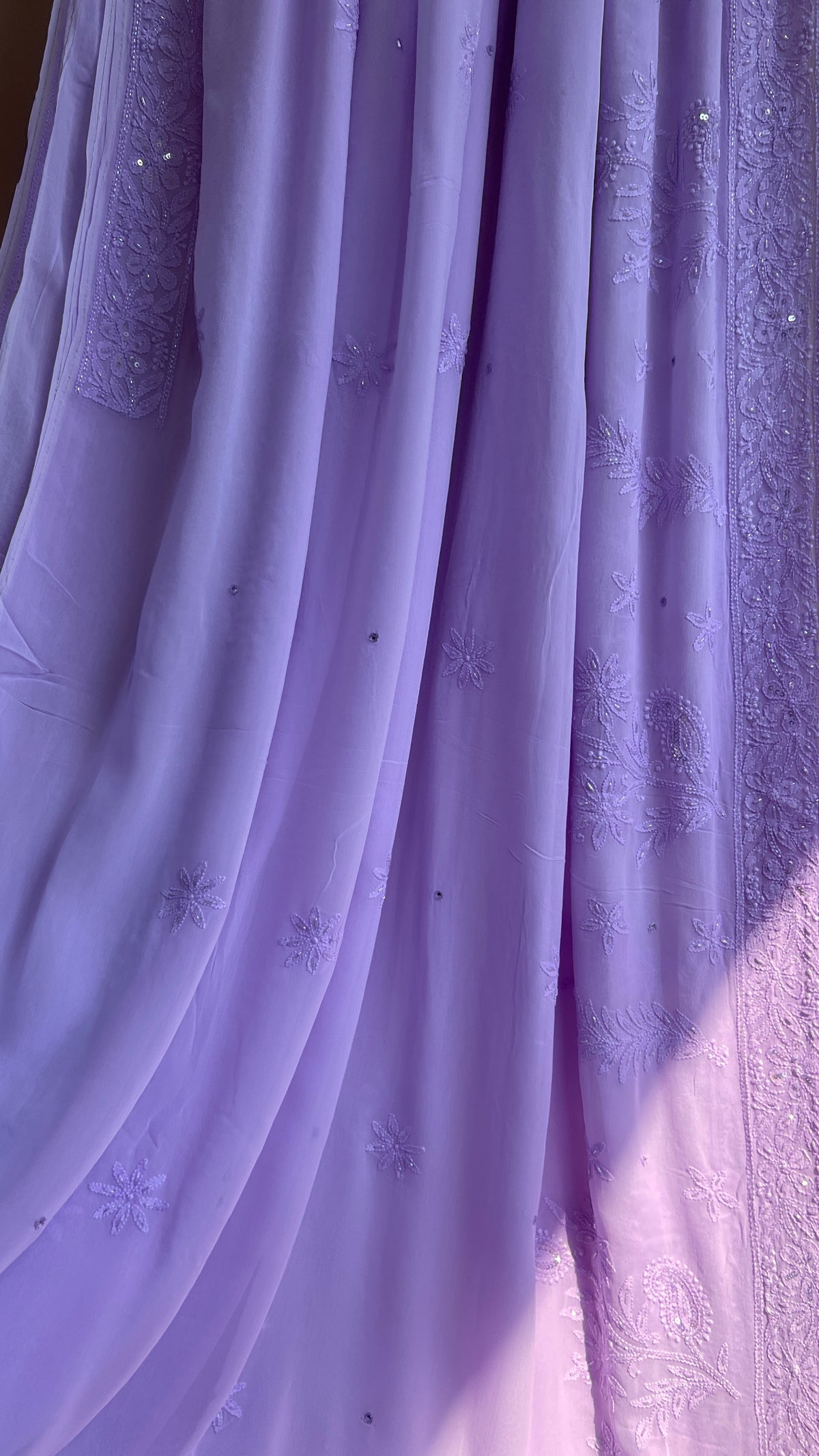 Viscose Lavender Chikankari saree with Pearl embellishments