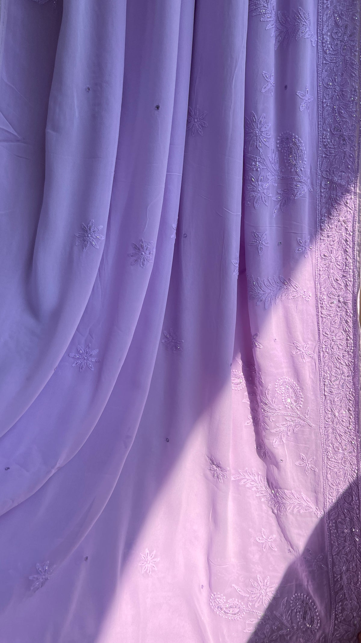 Viscose Lavender Chikankari saree with Pearl embellishments