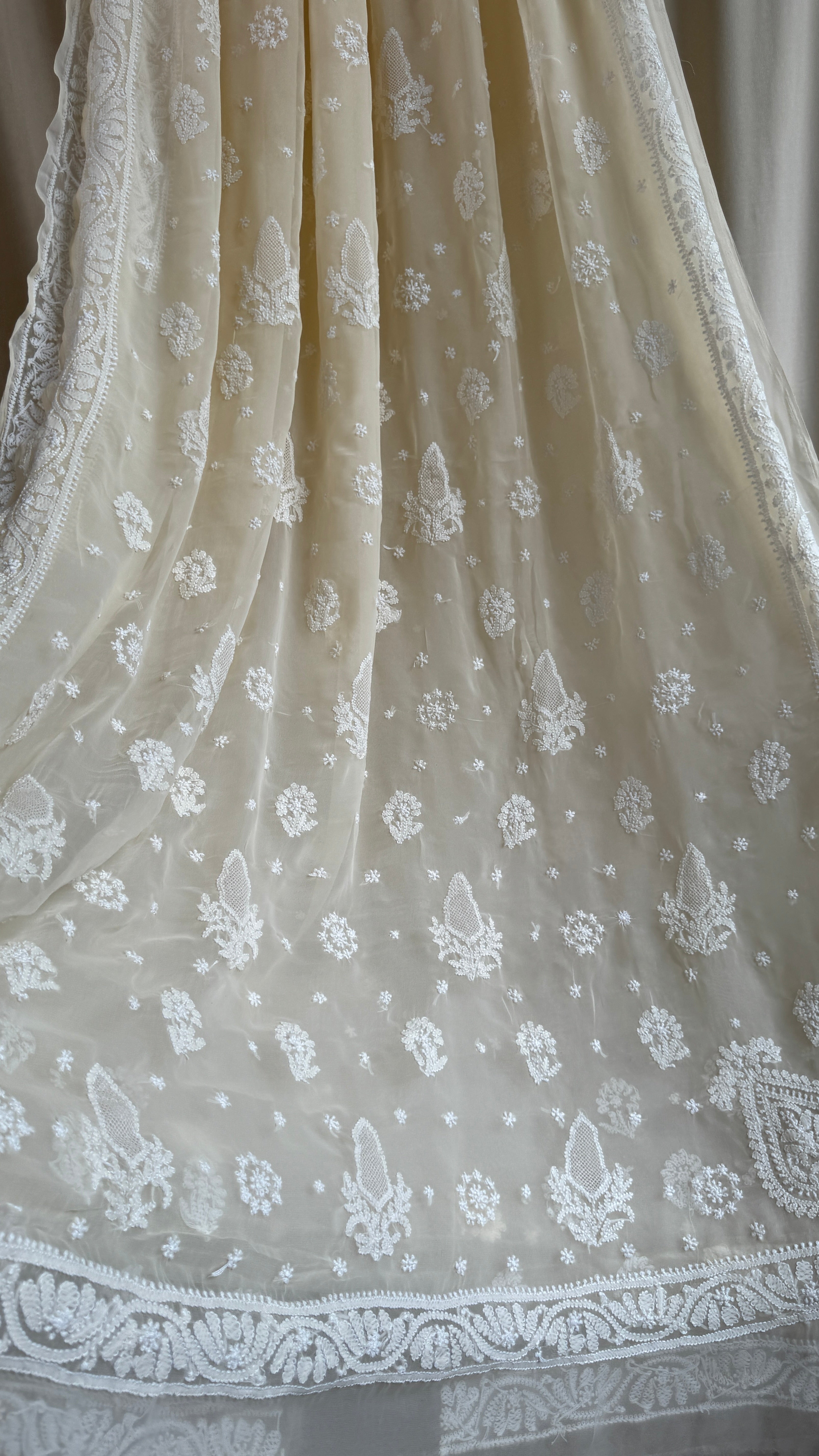Georgette Chikankari saree in Cream