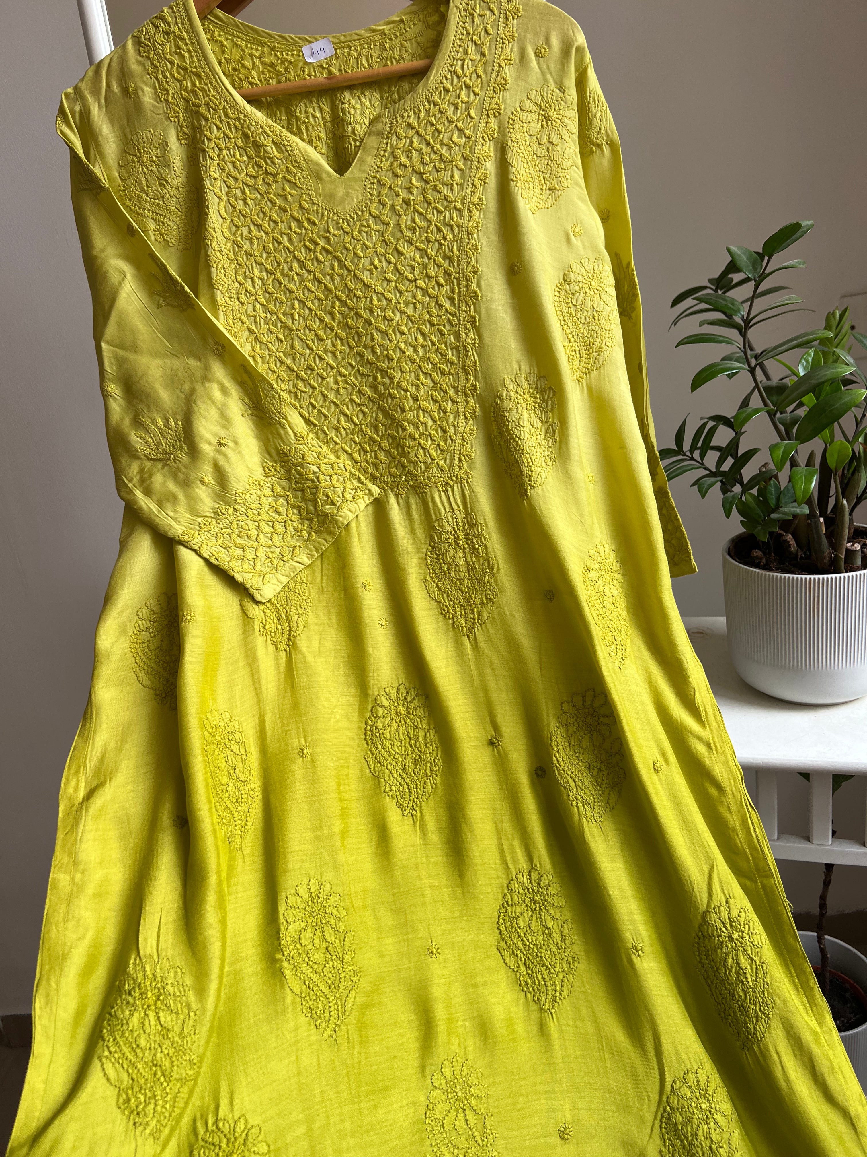 Muslin Chikankari Kurti - Mehndi Green ARIAA CHIKANKARI