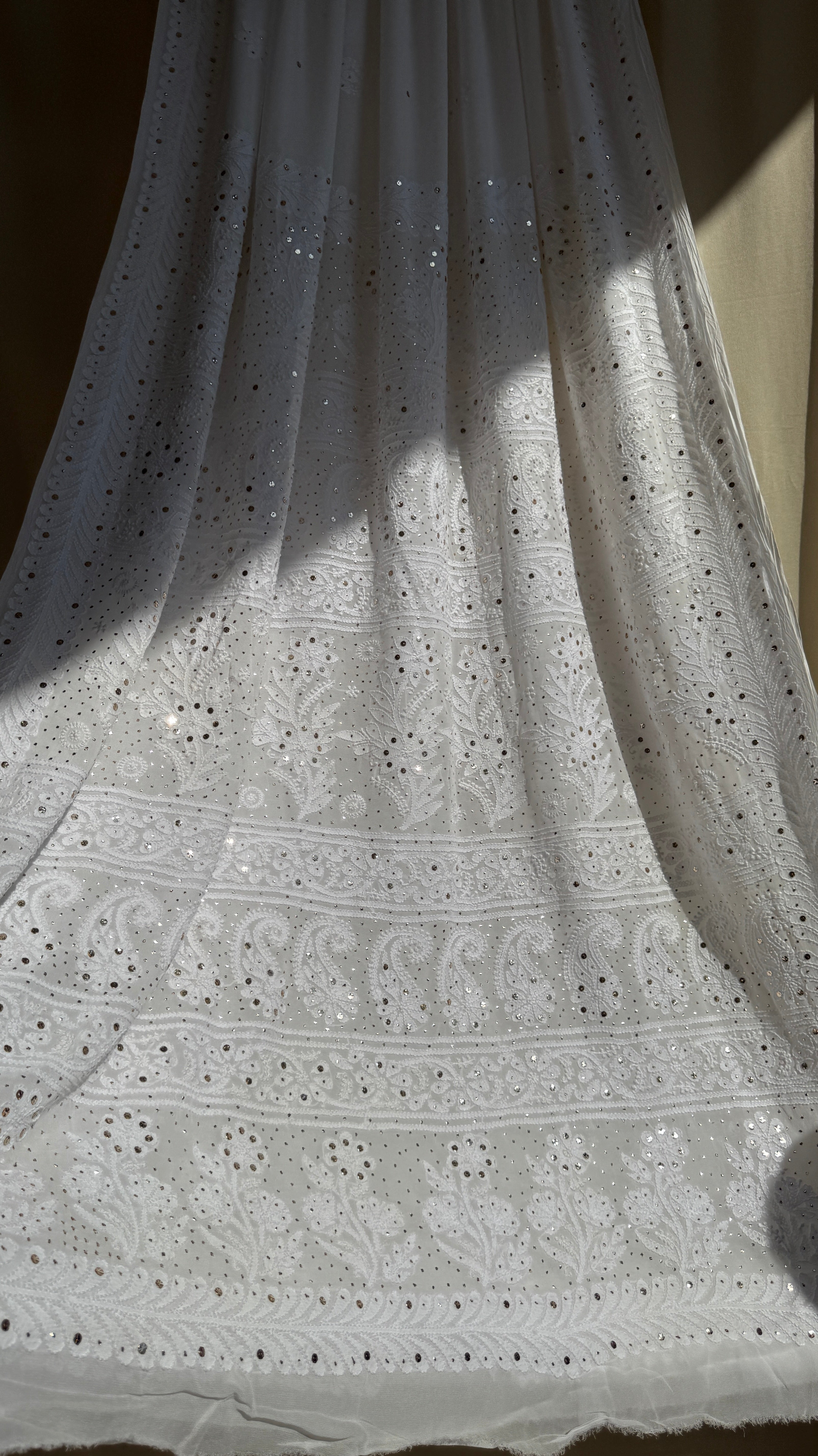 Viscose White Chikankari saree with Mukaish Work