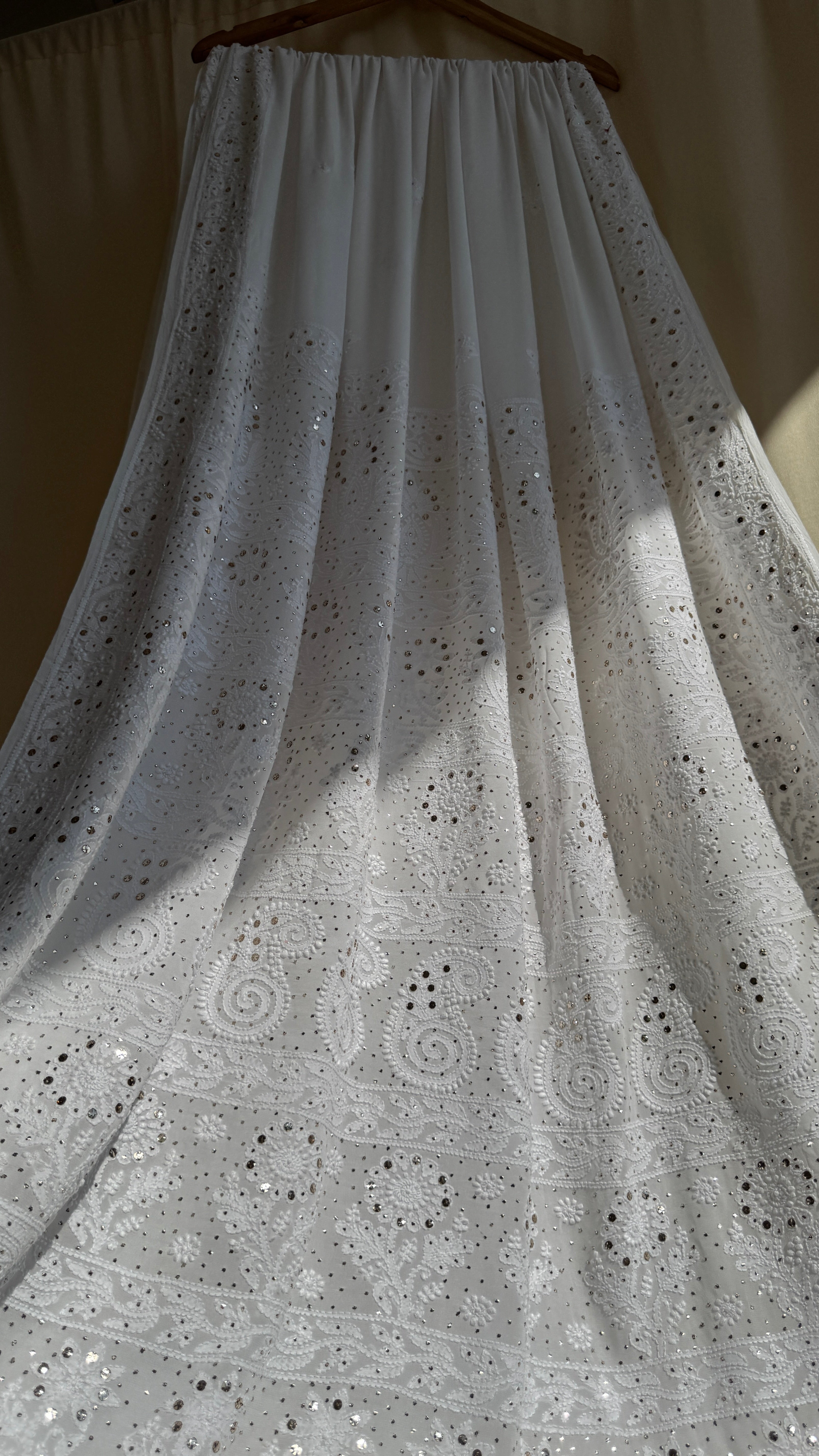 Viscose White Chikankari saree with Mukaish Work