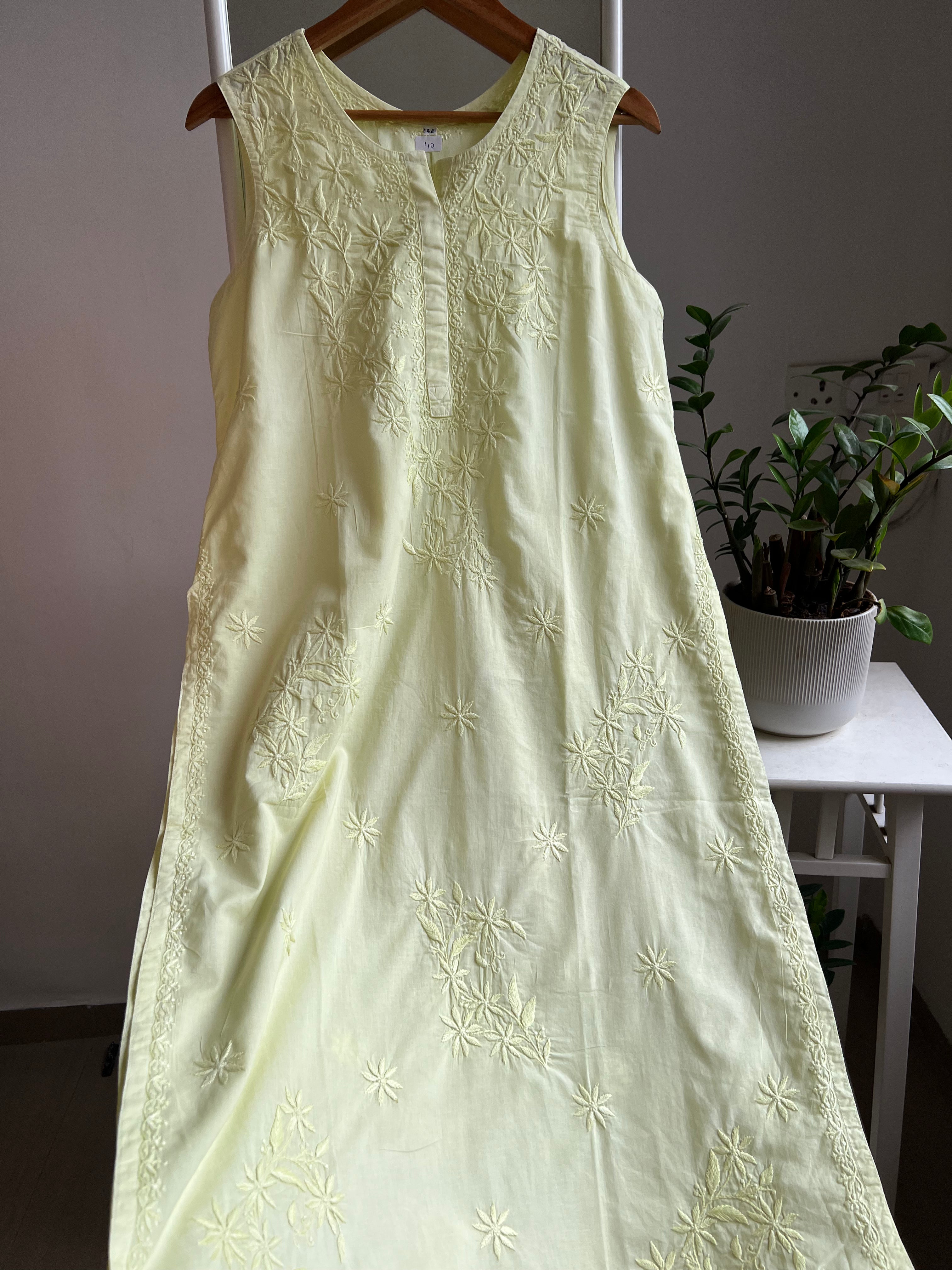 Mul Cotton Sleevless Chikankari Kurti - Apple Green ARIAA CHIKANKARI