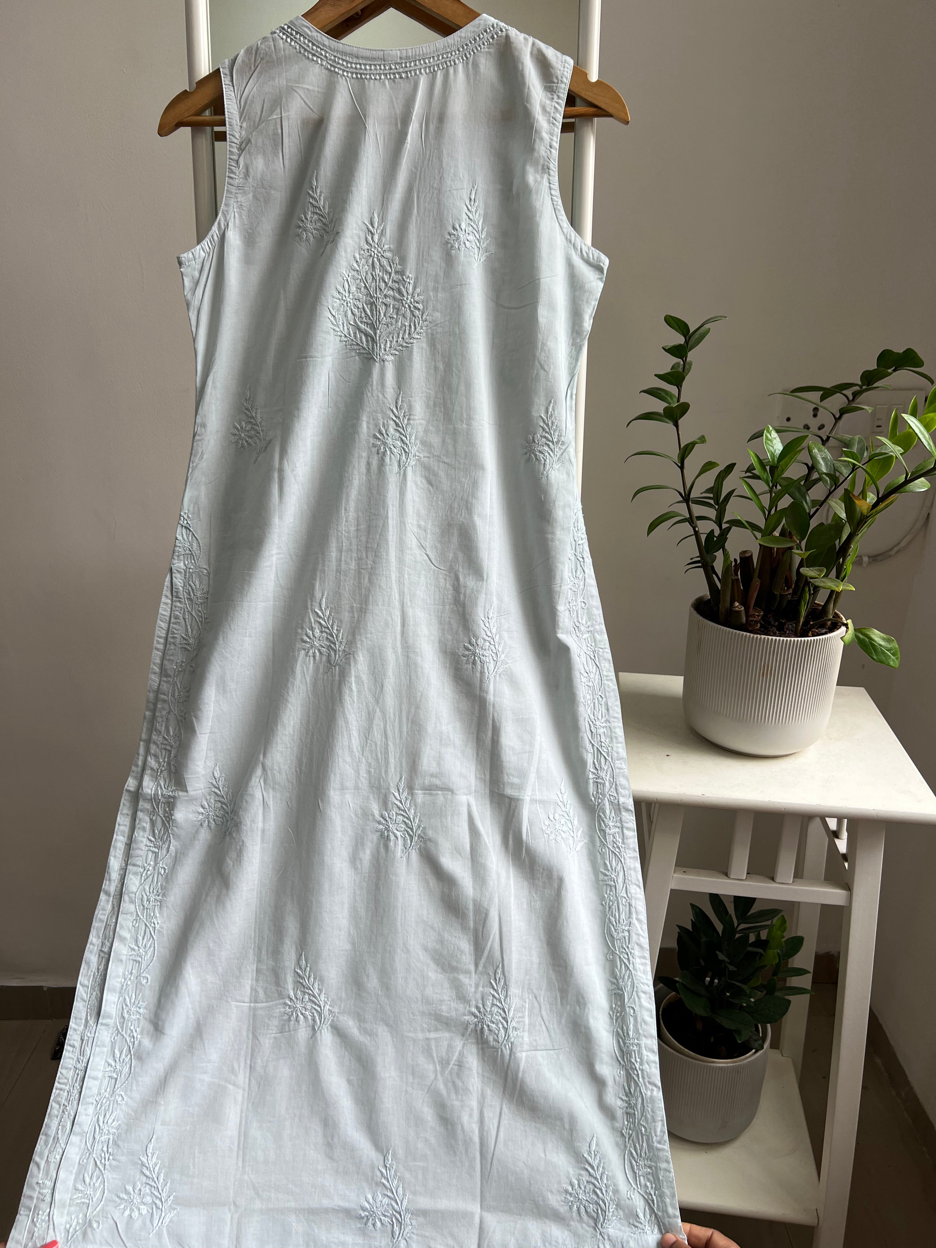 Mul Cotton Sleevless Chikankari Kurti - Green ARIAA CHIKANKARI