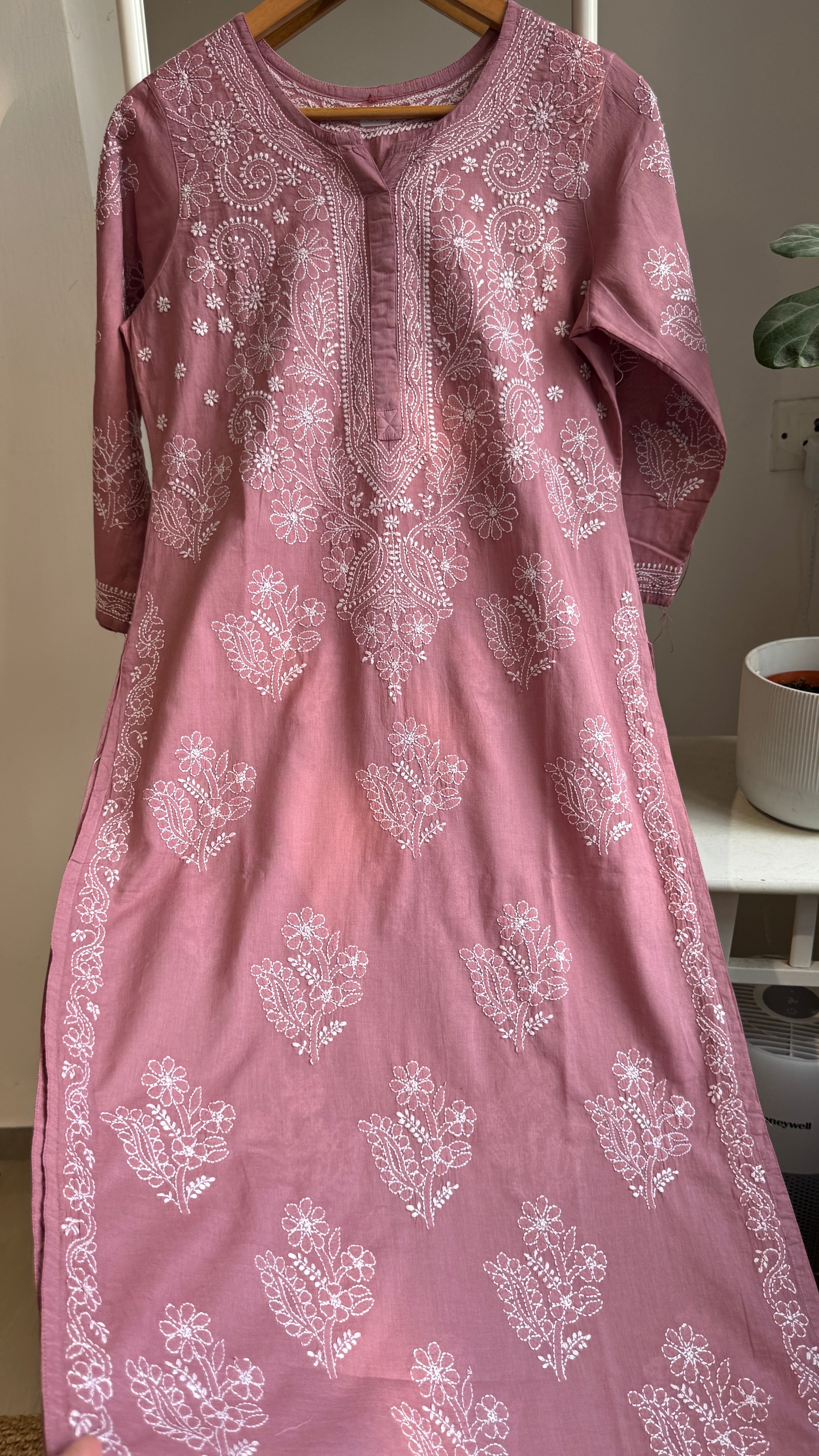 Mul Cotton Mauve Pink Chikankari Kurti - Saaz Collection