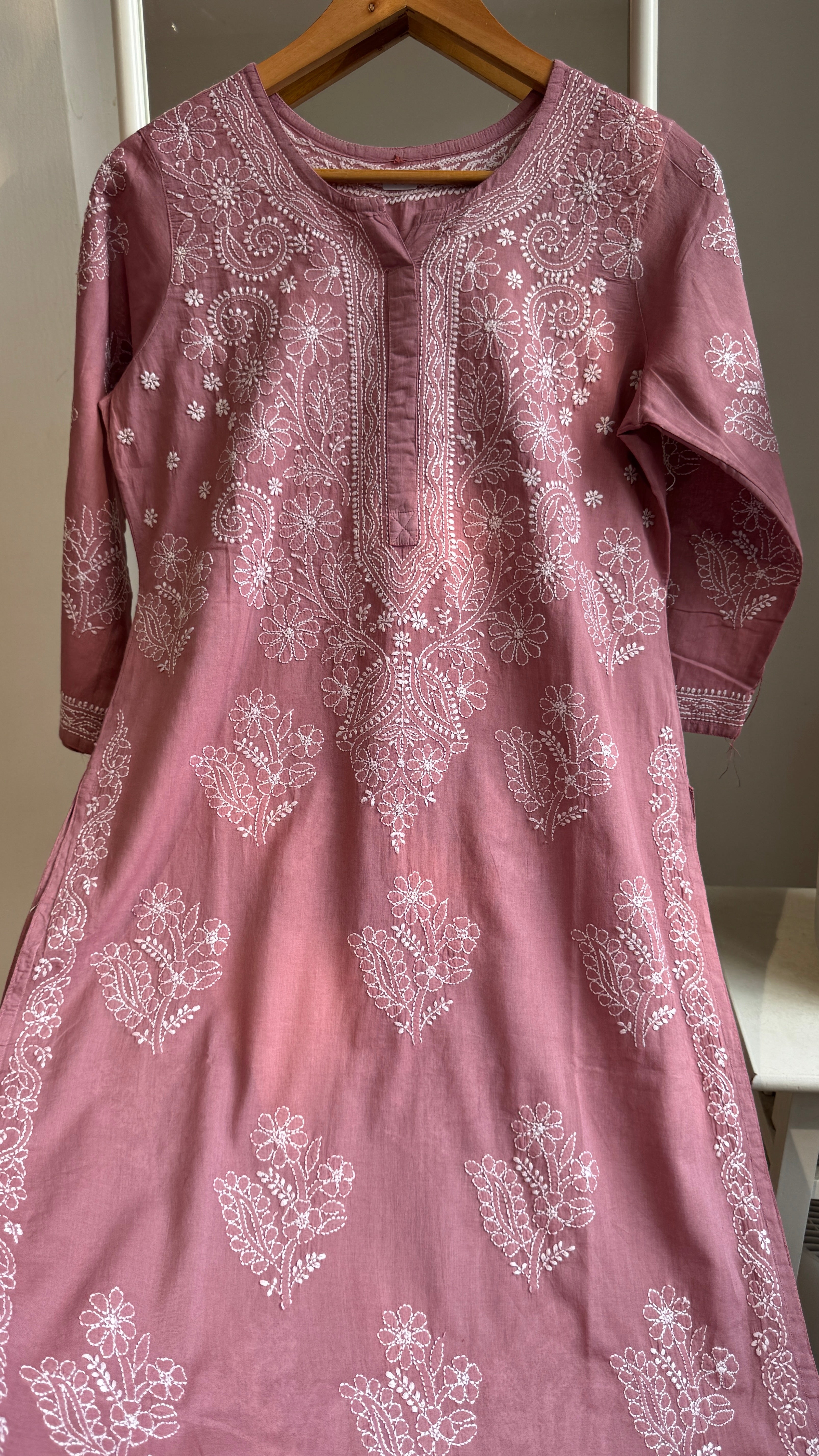 Mul Cotton Mauve Pink Chikankari Kurti - Saaz Collection