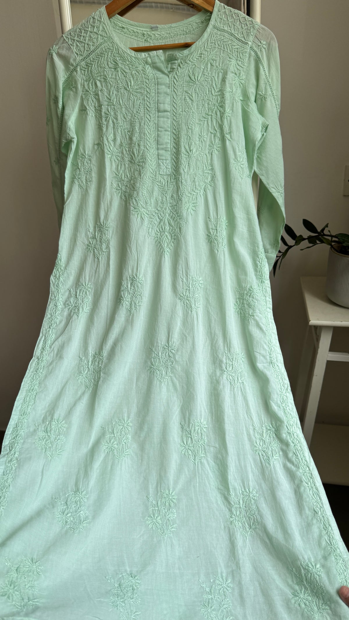 Mul Cotto Green Chikankari Kurti - Green