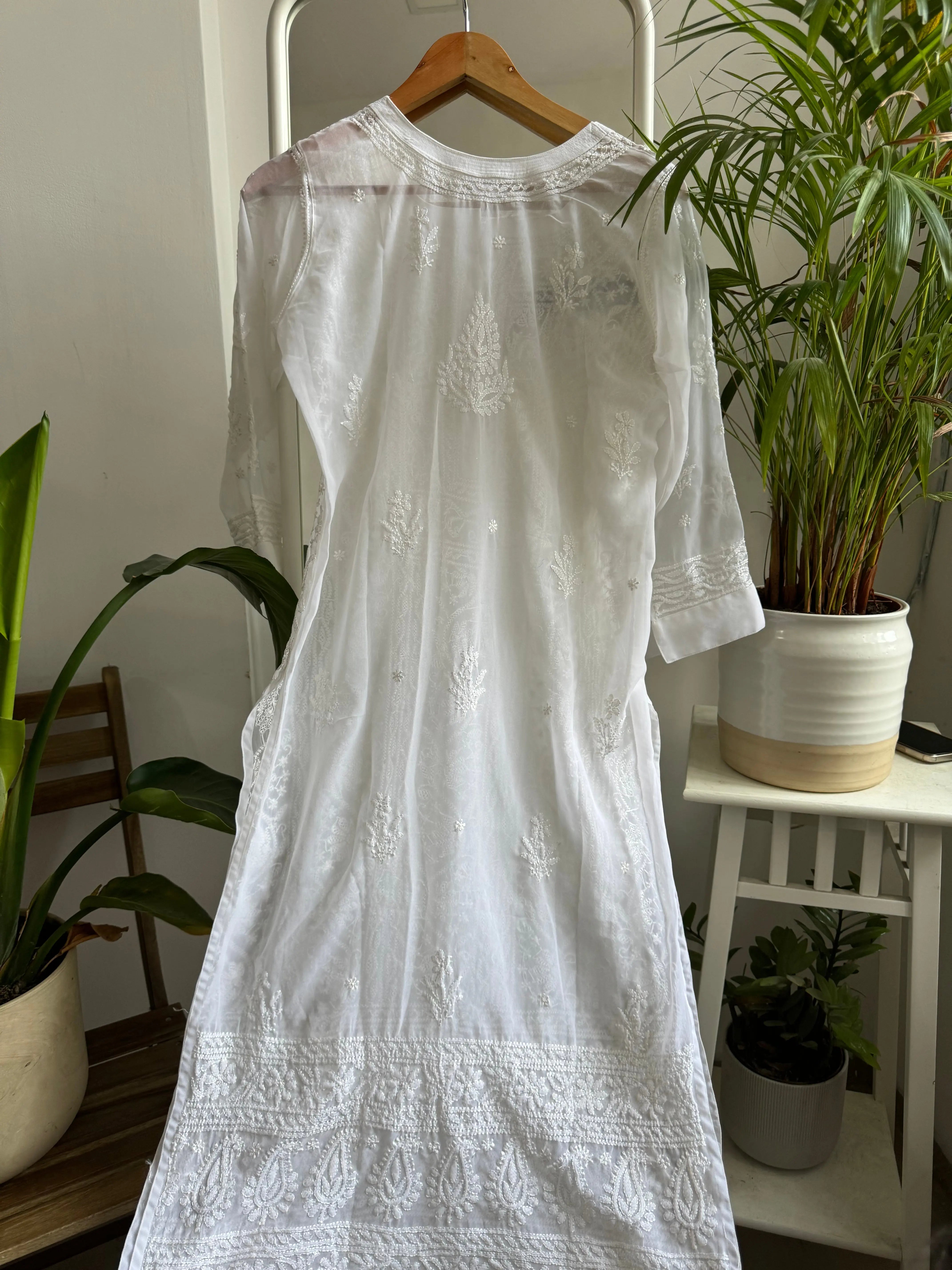 Chikankari Resham Jaal Kurti - ARIAA CHIKANKARI