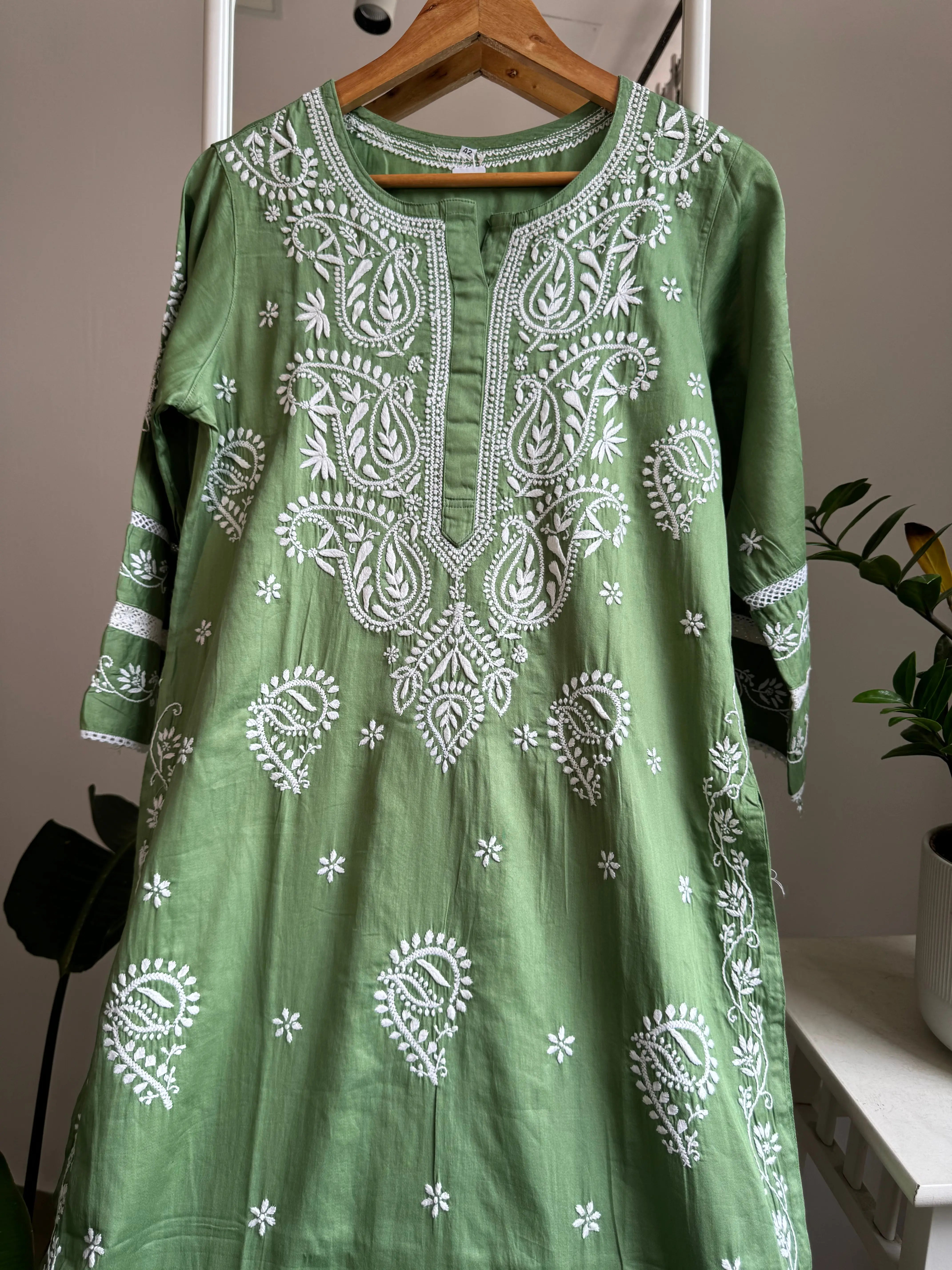 Cotton Chikankari Kurti - Green ARIAA CHIKANKARI