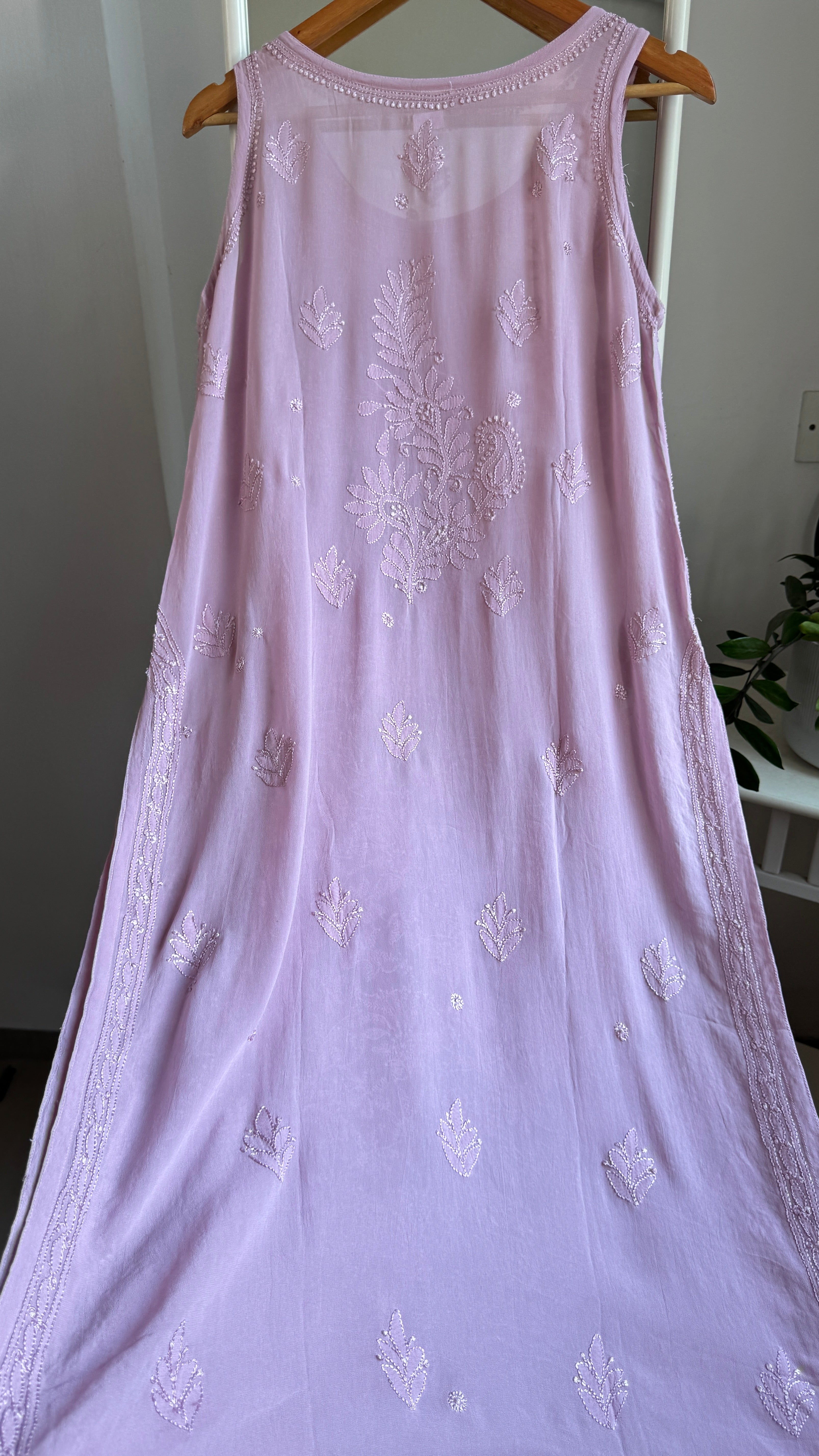 Long Full Jaal Sleeveless Chikankari Kurti - AriAA Chikankari - Rose Collection