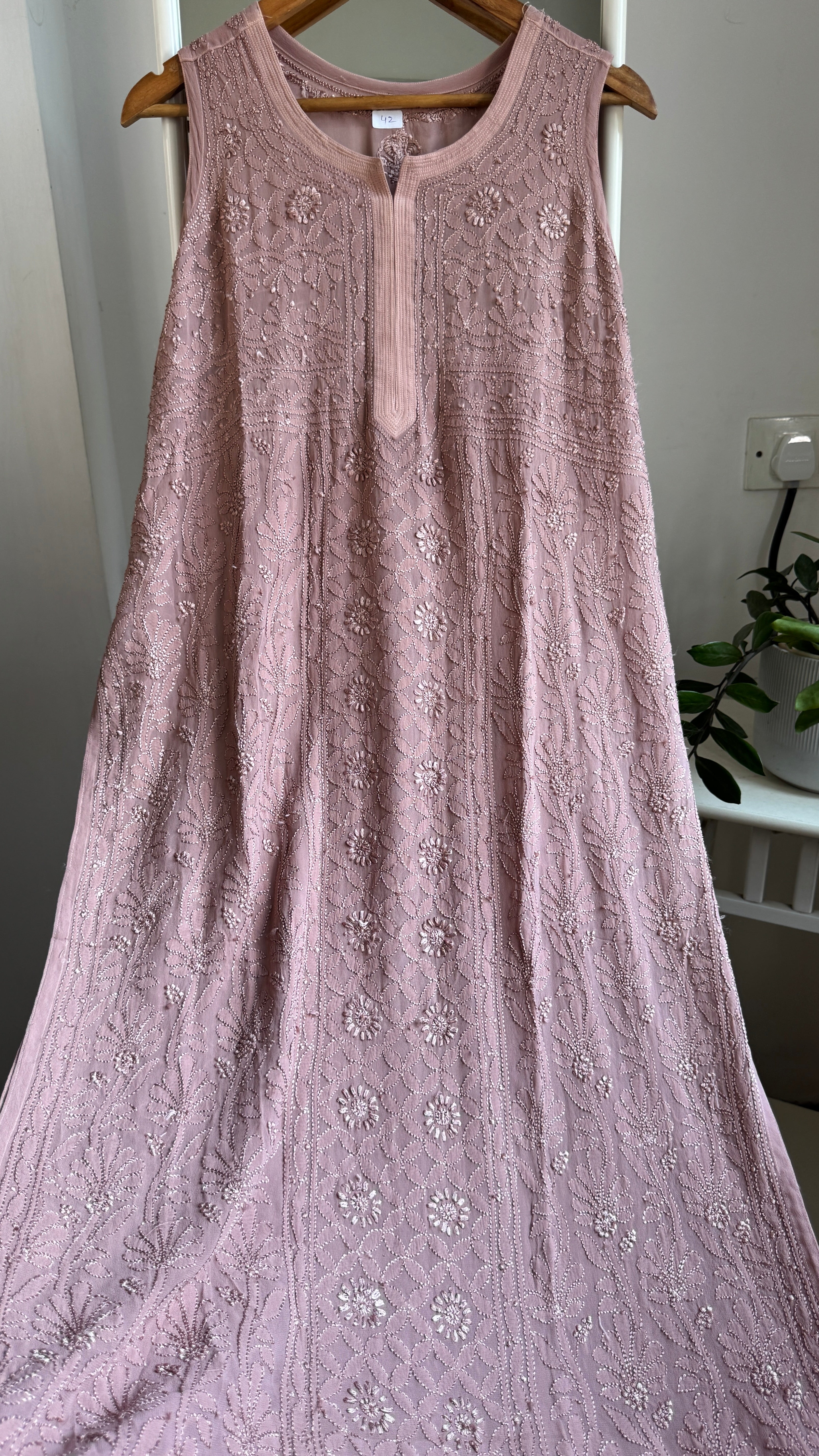 Long Full Jaal Sleeveless Chikankari Kurti - AriAA Chikankari - Rose Collection