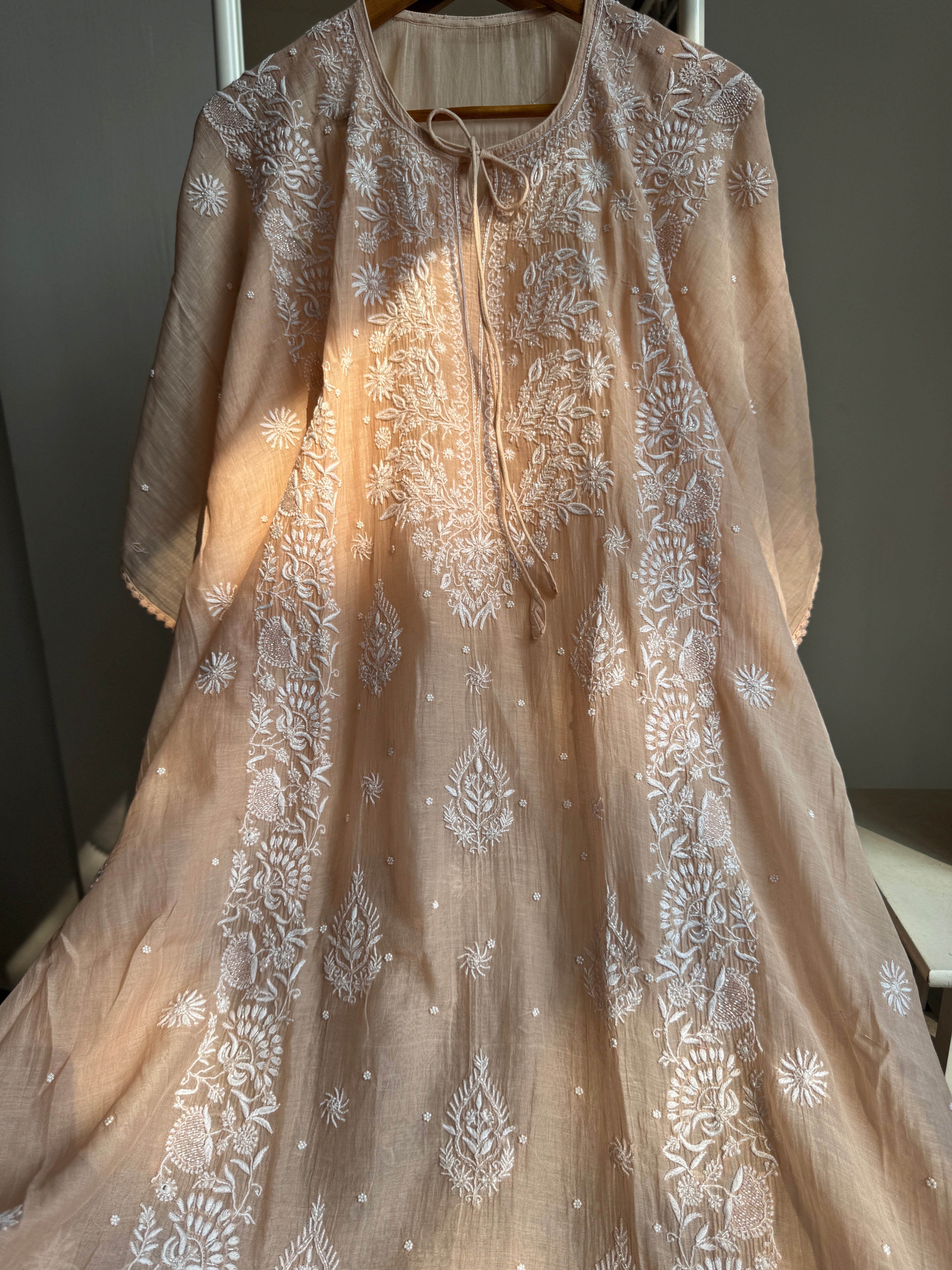 Mul Chanderi Chikankari Kaftan - Blush peach
