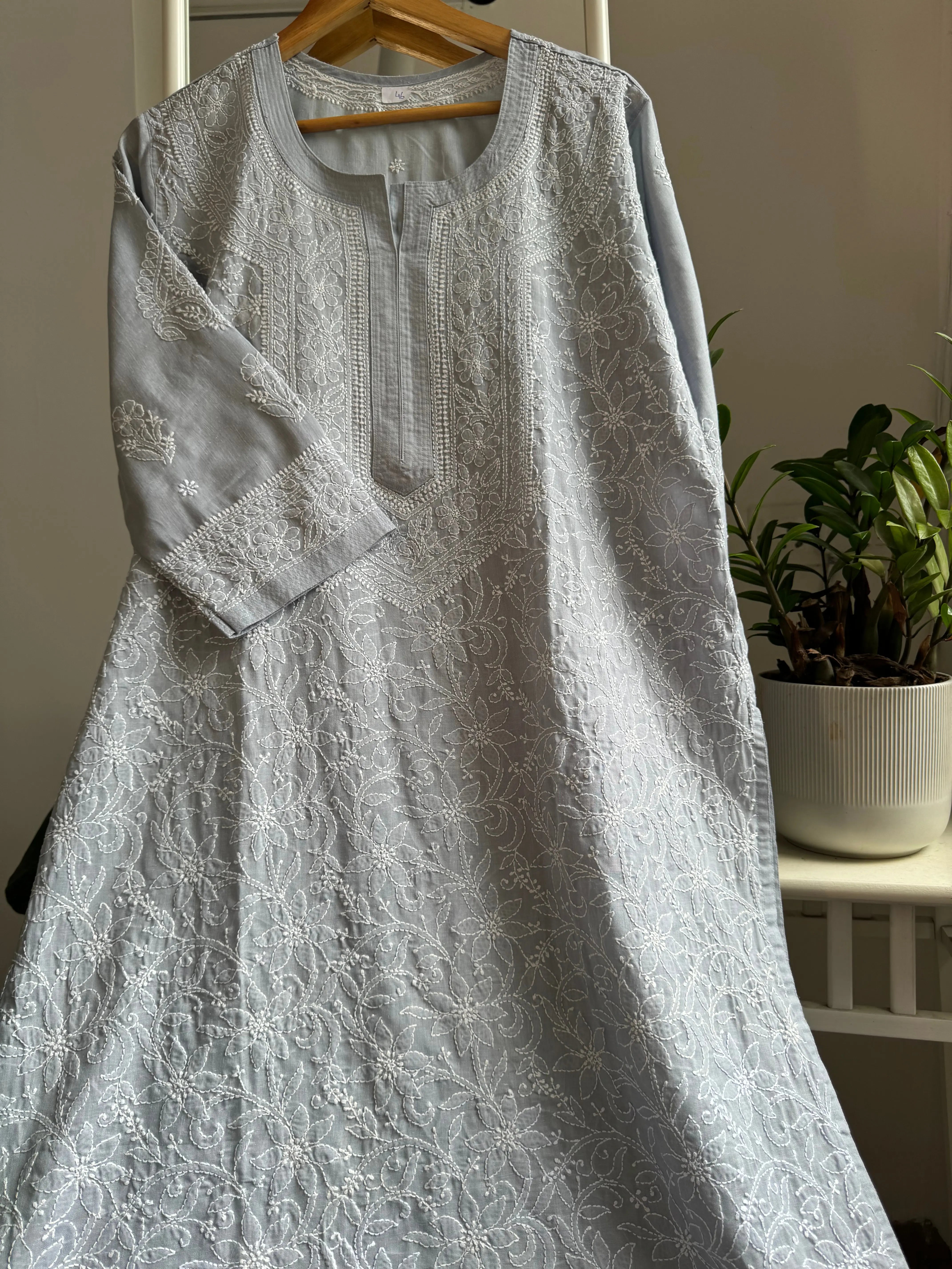Cotton Chikankari Kurti - Grey -white thread work ARIAA CHIKANKARI