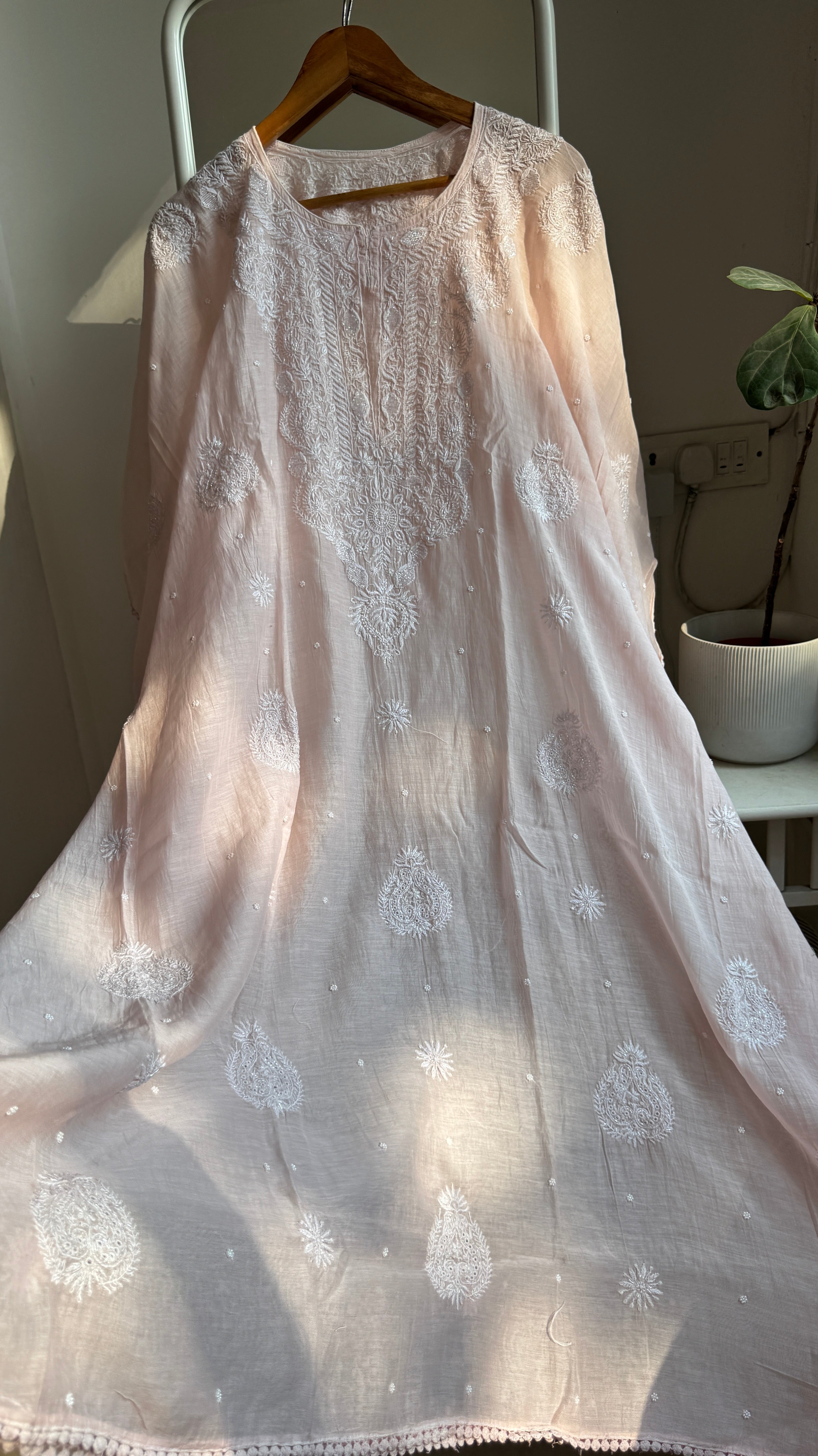 Mul Chanderi Chikankari Kaftan - Pale Pink