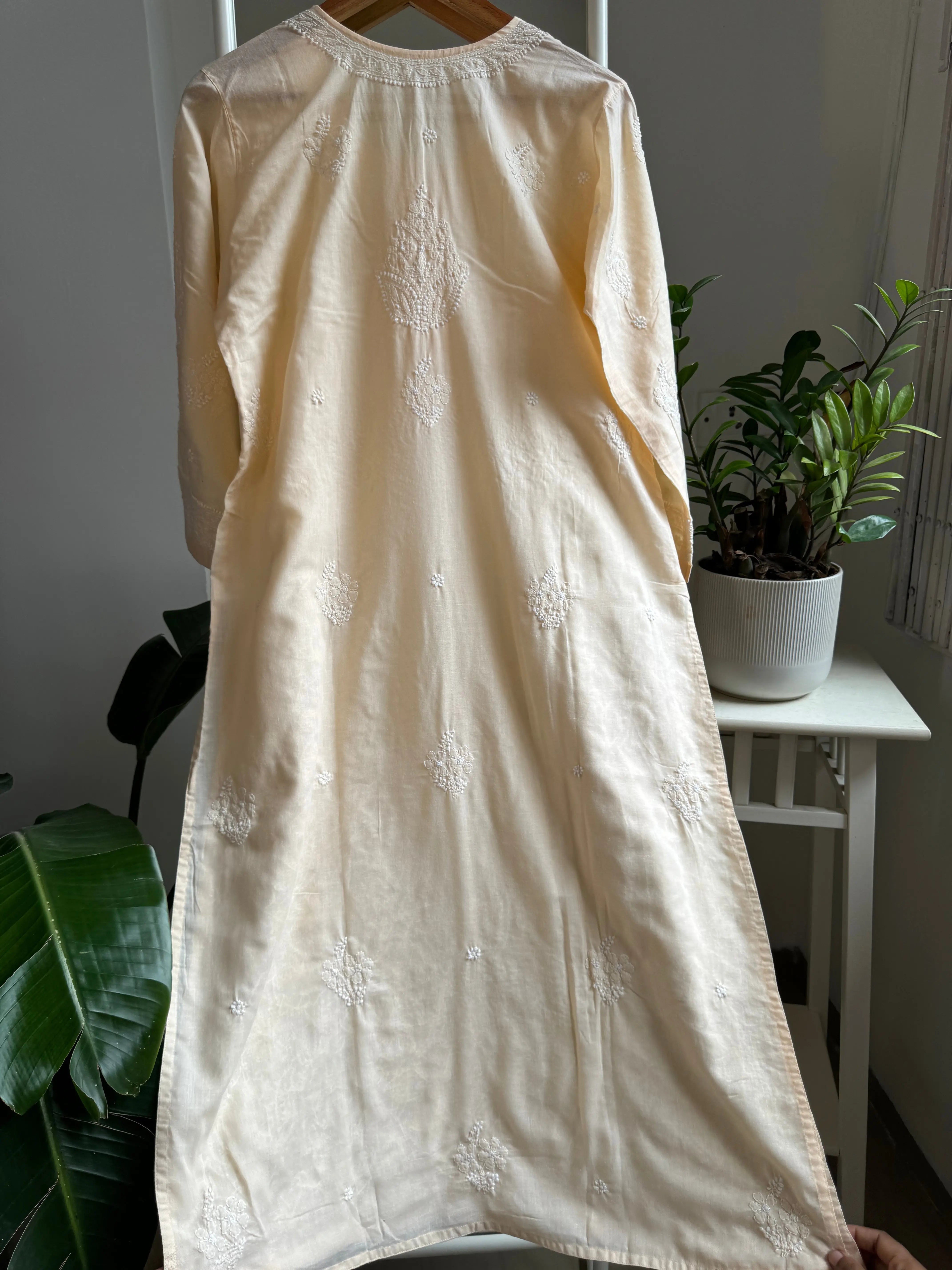 Cotton Chikankari Kurti - Peach -white thread work ARIAA CHIKANKARI