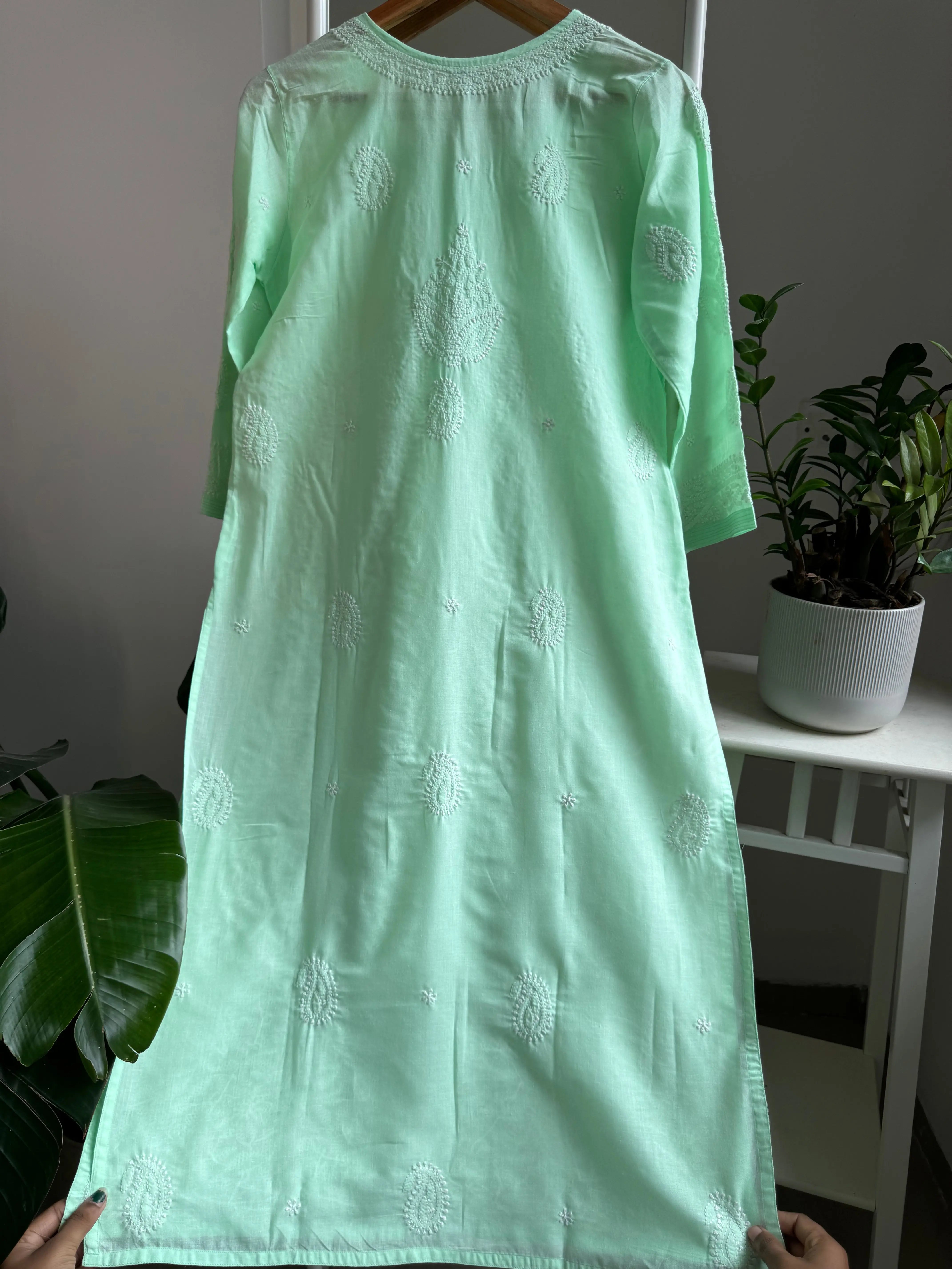 Cotton Chikankari Kurti - Green -white thread work ARIAA CHIKANKARI