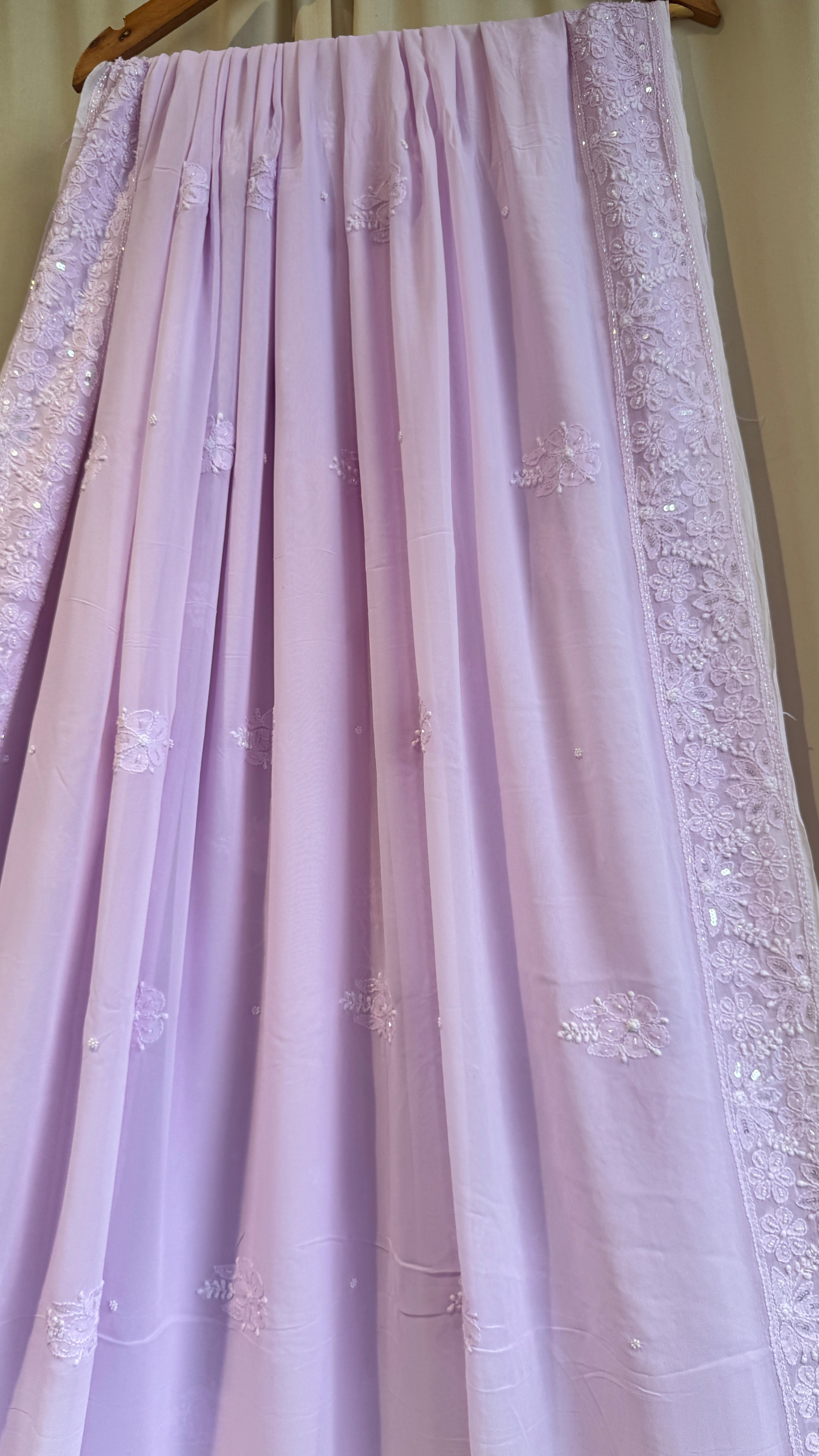 Viscose Lilac Chikankari saree with Pearl embellishments