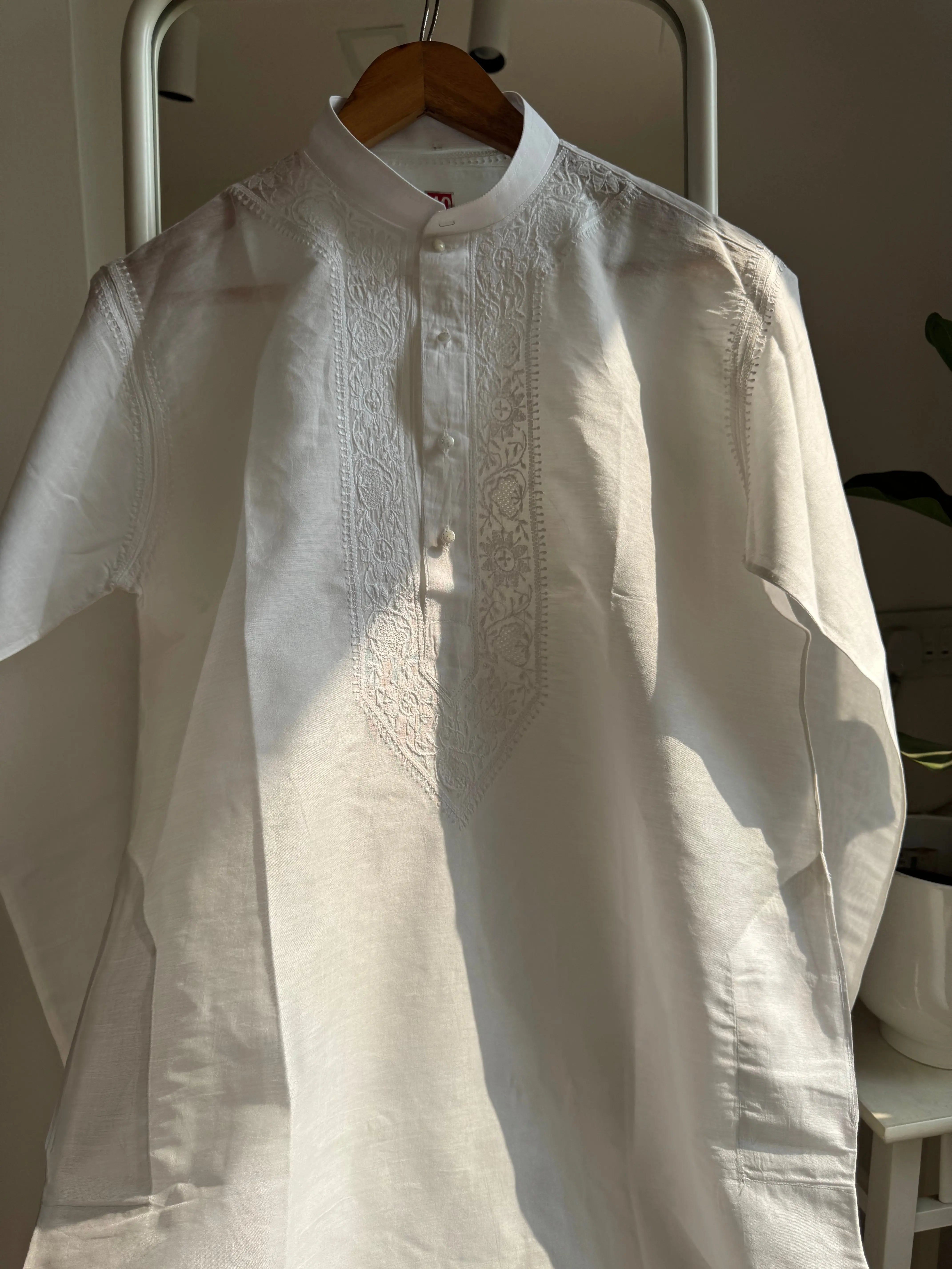 Chanderi Chikankari Kurta - White - Men's Collection ARIAA CHIKANKARI