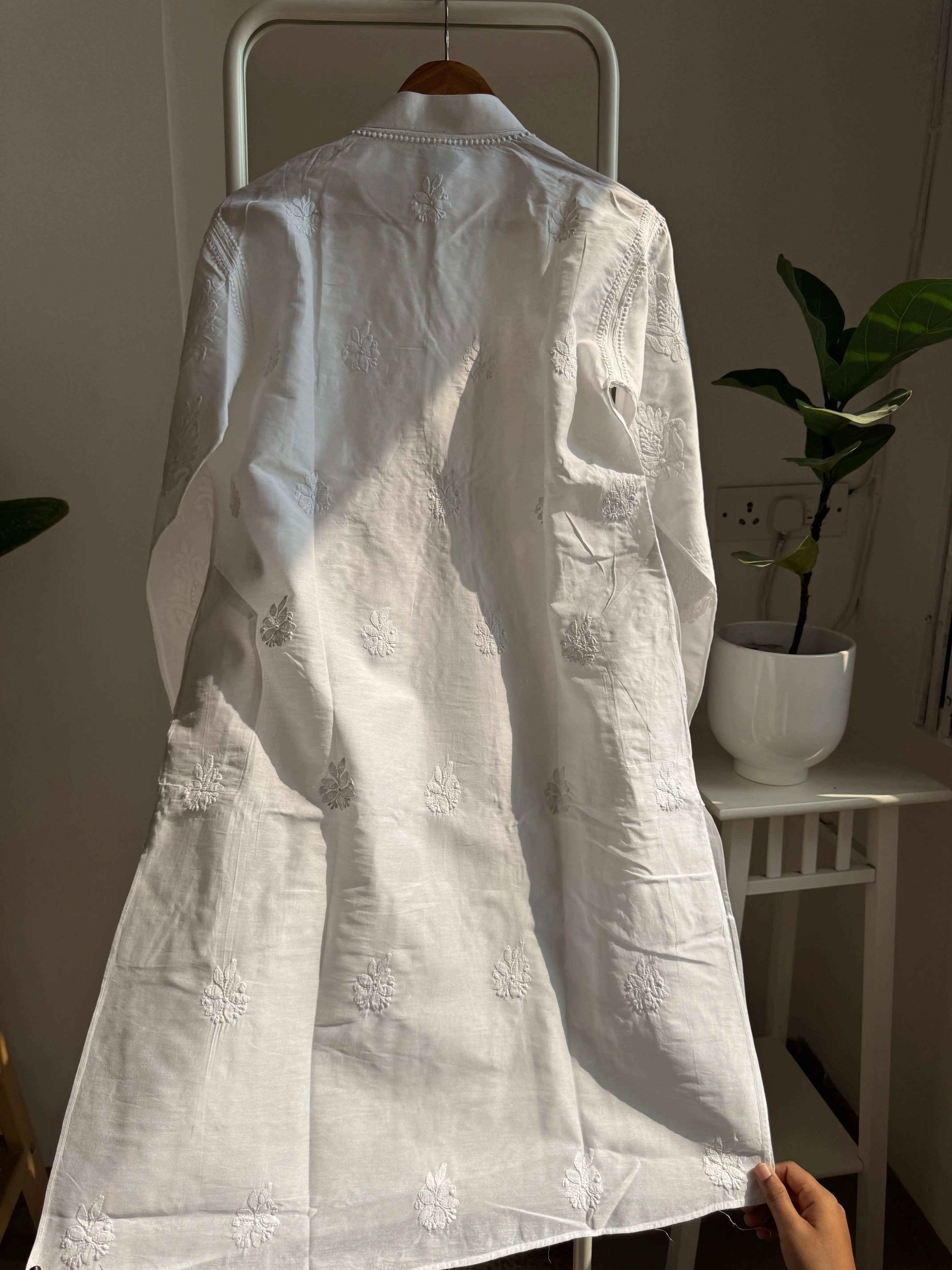 Chanderi Chikankari Kurta - White - Men's Collection ARIAA CHIKANKARI