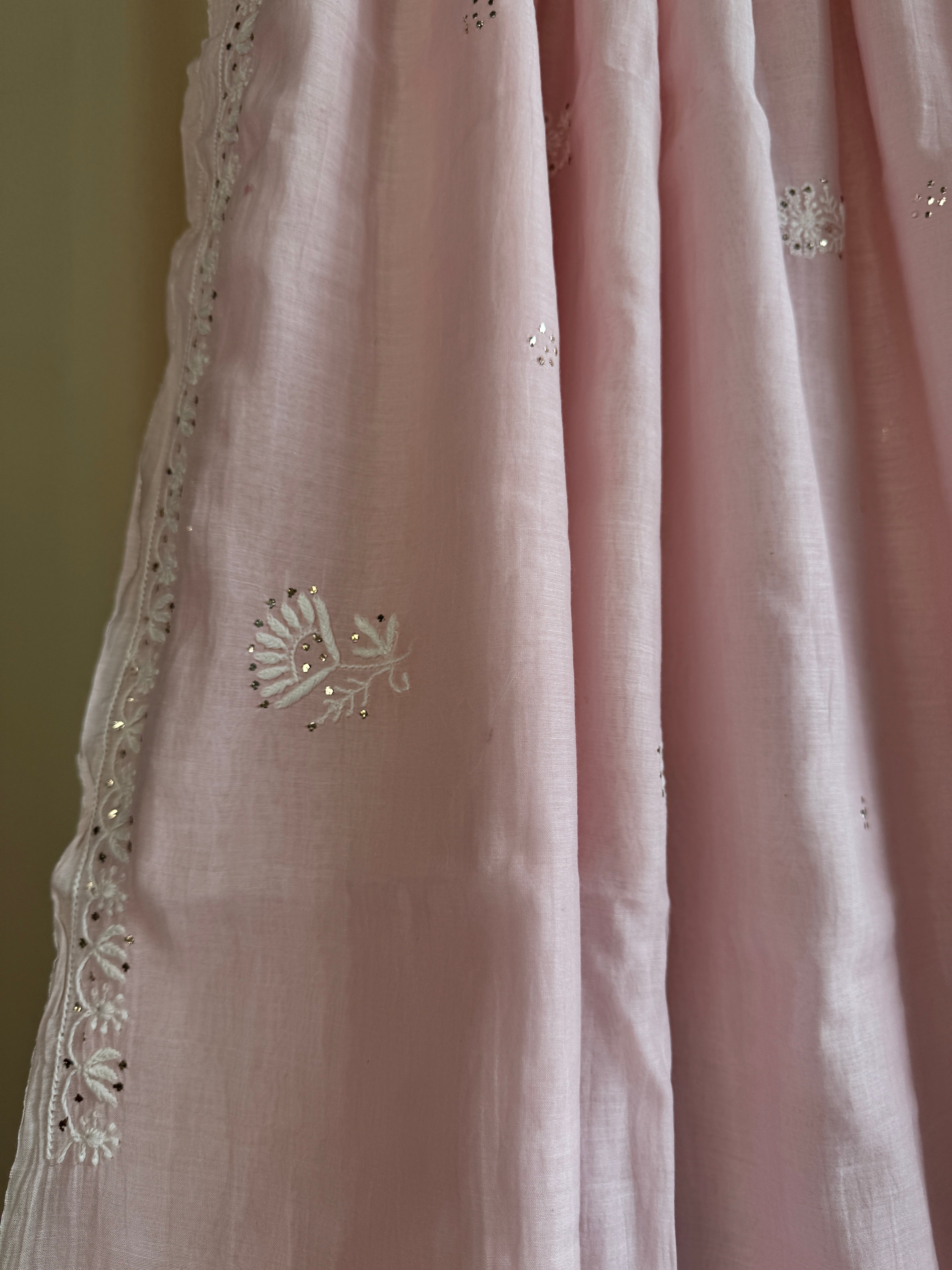 Pure Mul Cotton Chikankari saree in Pink with Mukaish work ARIAA CHIKANKARI