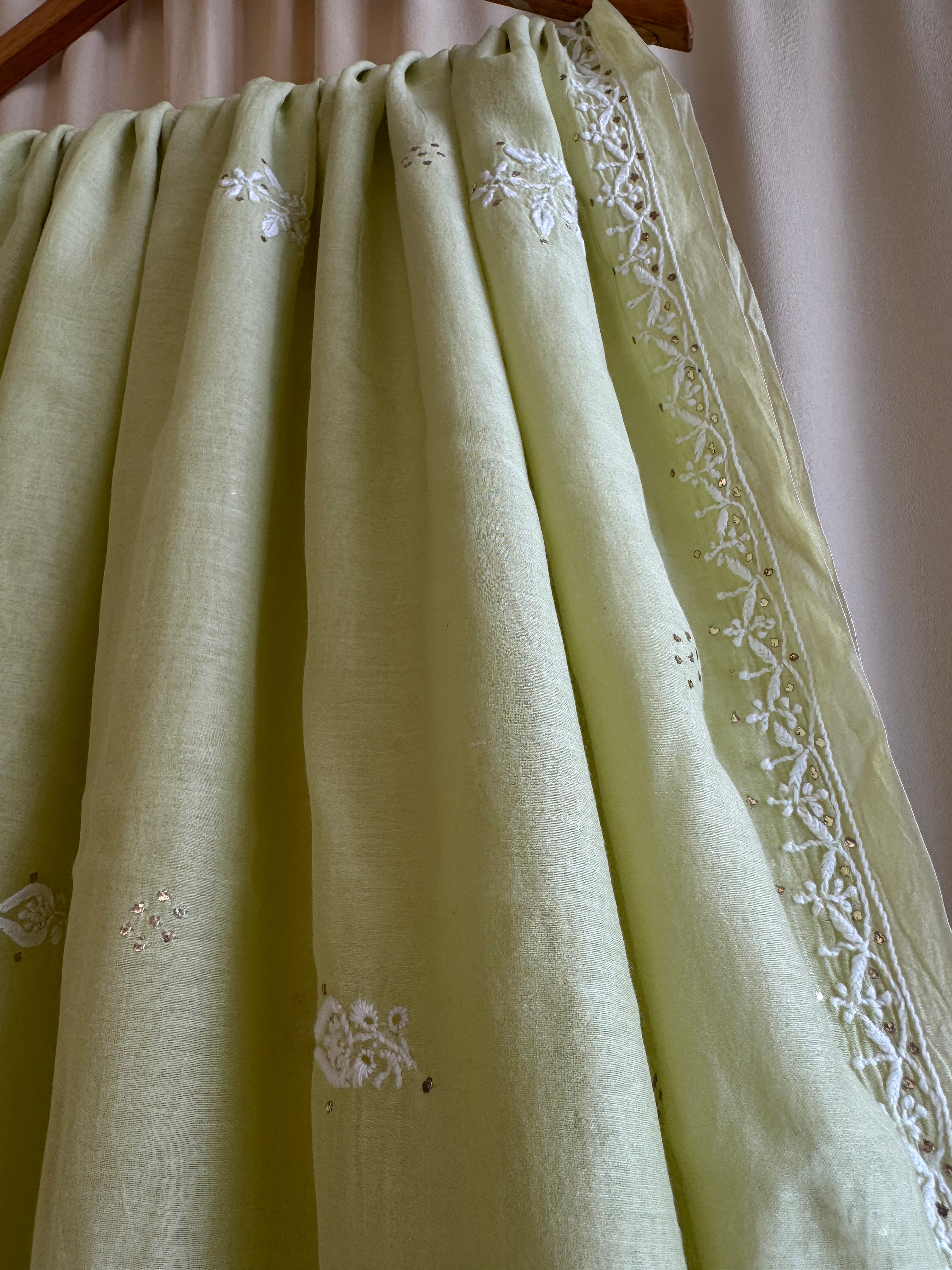Pure Mul Cotton Chikankari saree in Green with Mukaish work