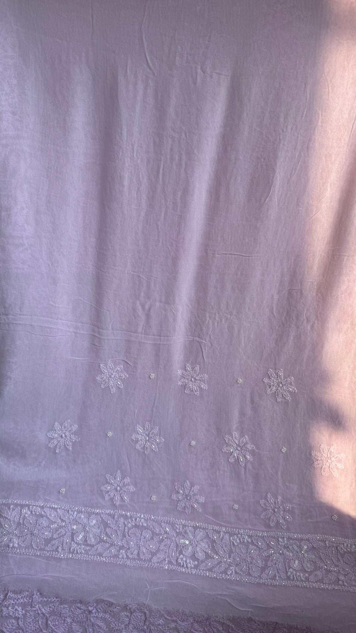 Viscose Lavender Chikankari saree with Pearl embellishments